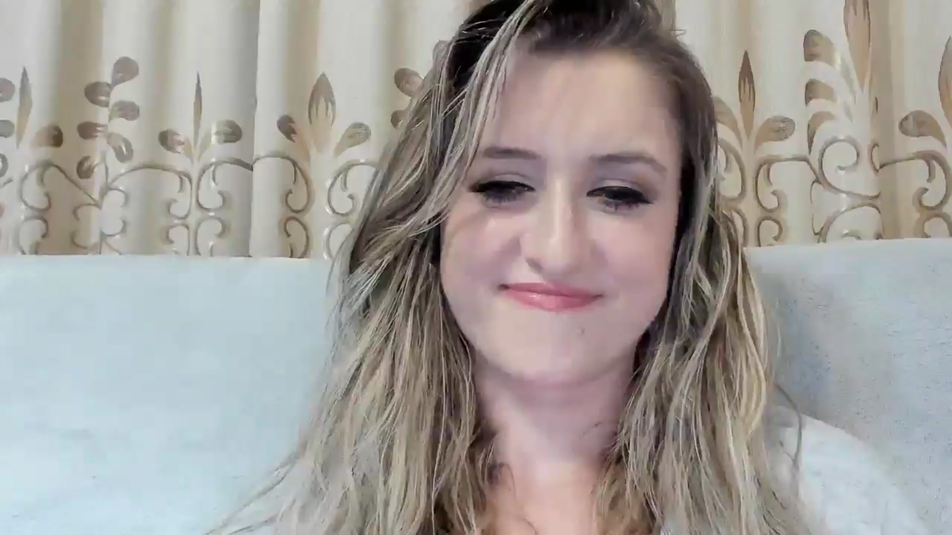 Gallery image thumbnail from BestDream's myfreecams stream on, 11/20/2025, 24:41 image 13 of 20