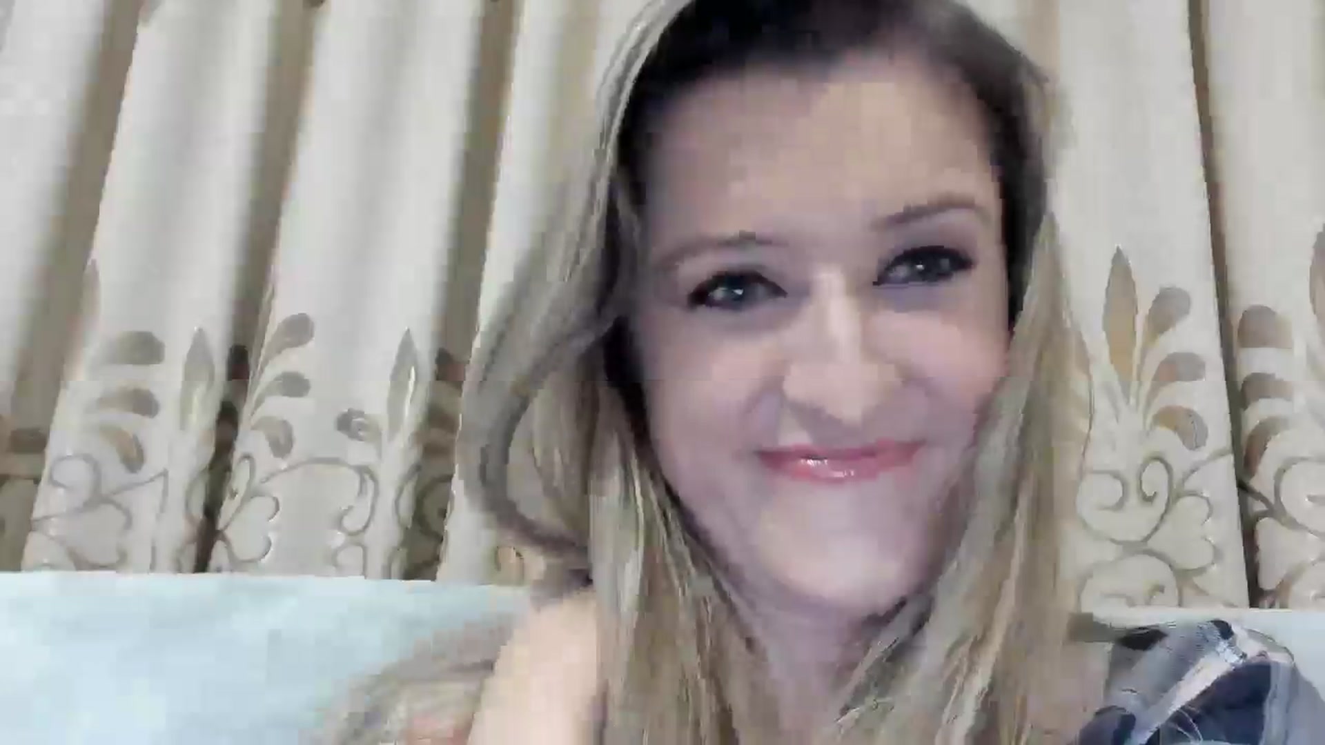 Gallery image thumbnail from BestDream's myfreecams stream on, 11/21/2025, 24:29 image 14 of 20