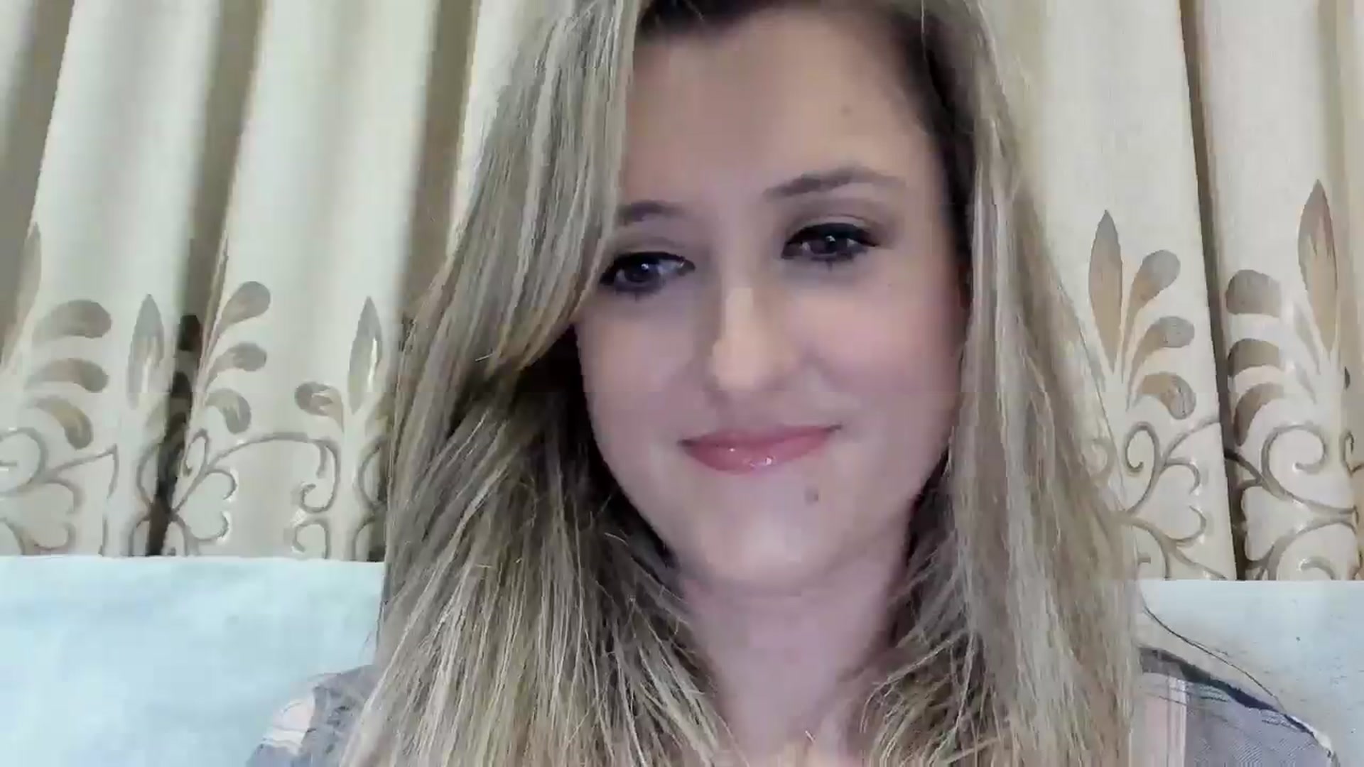 Gallery image thumbnail from BestDream's myfreecams stream on, 11/21/2025, 24:29 image 16 of 20
