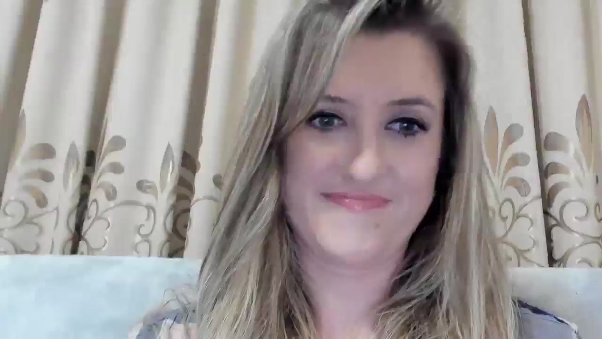Gallery image thumbnail from BestDream's myfreecams stream on, 11/21/2025, 24:29 image 17 of 20