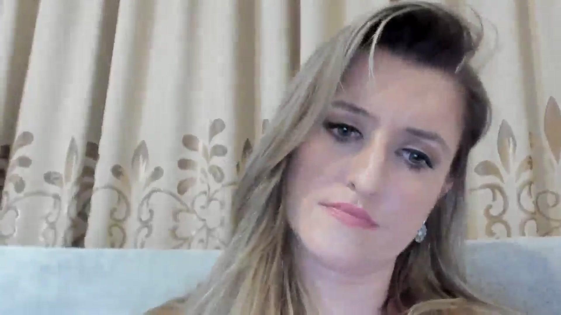 Gallery image thumbnail from BestDream's myfreecams stream on, 11/21/2025, 01:57 image 14 of 20