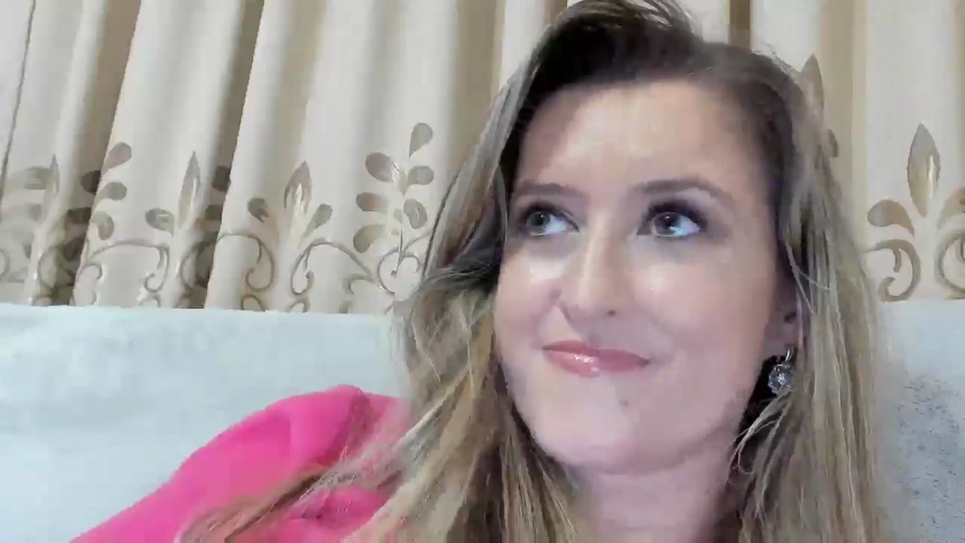 Gallery image thumbnail from BestDream's myfreecams stream on, 11/21/2025, 23:43 image 8 of 20