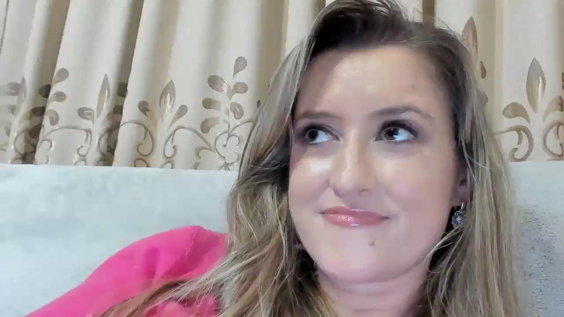 Gallery image thumbnail from BestDream's myfreecams stream on, 11/21/2025, 23:43 image 15 of 20