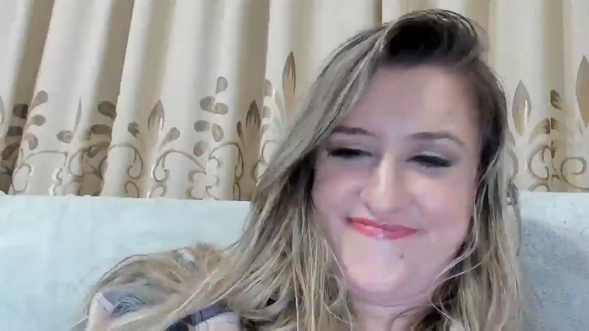 Gallery image thumbnail from BestDream's myfreecams stream on, 11/23/2025, 24:00 image 10 of 20