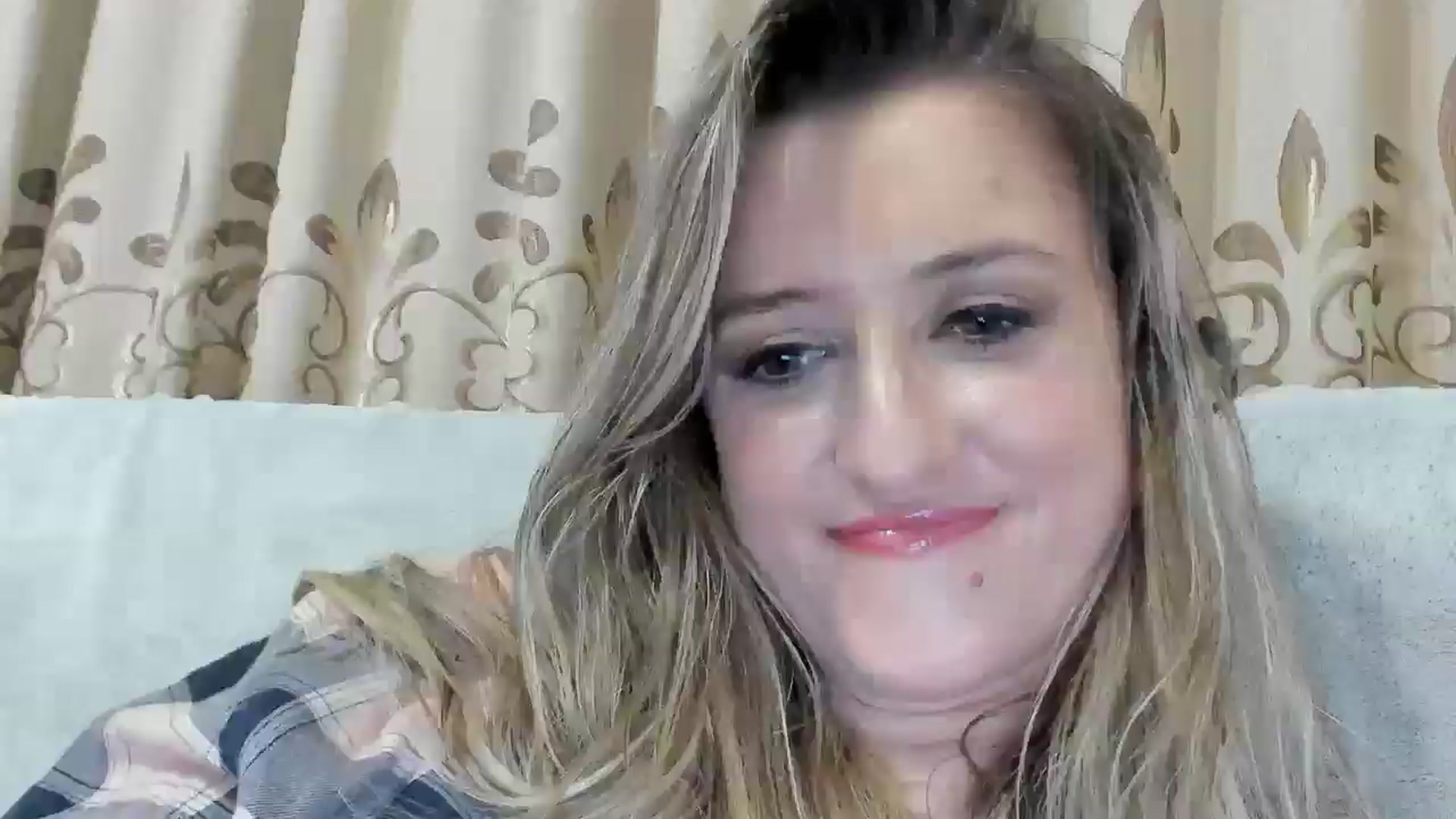 Gallery image thumbnail from BestDream's myfreecams stream on, 11/23/2025, 24:58 image 9 of 20
