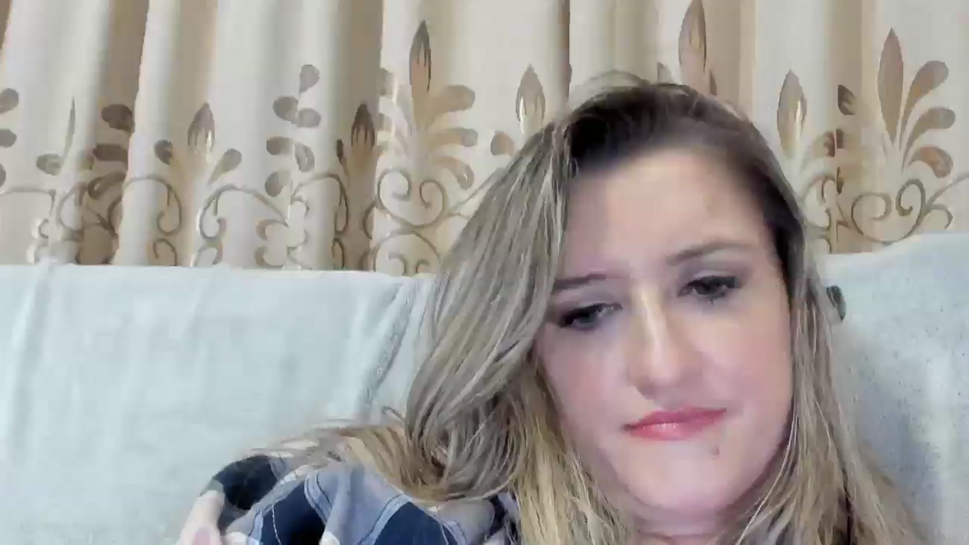 Gallery image thumbnail from BestDream's myfreecams stream on, 11/23/2025, 01:57 image 15 of 20