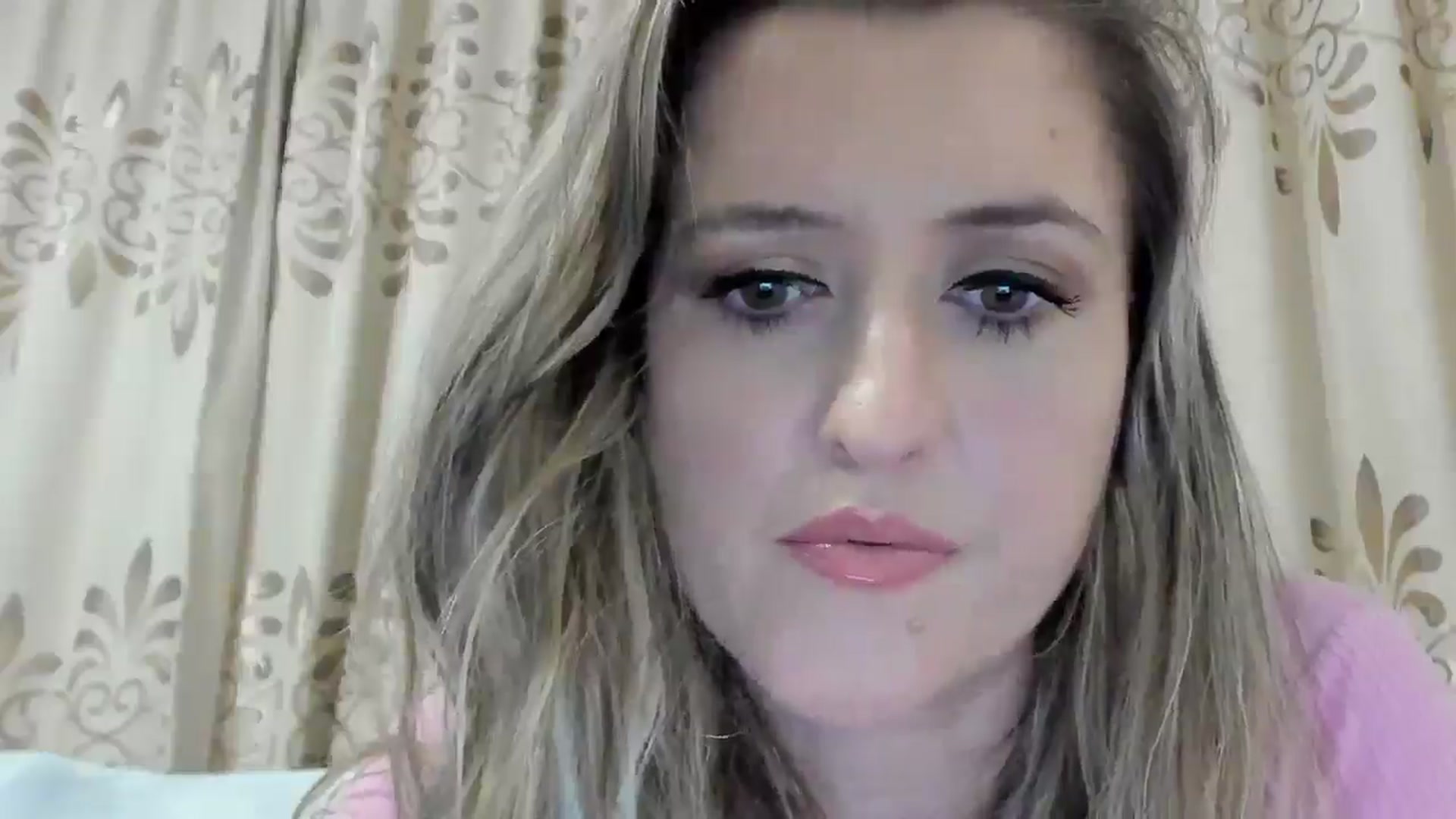 Gallery image thumbnail from BestDream's myfreecams stream on, 11/25/2025, 24:19 image 10 of 20