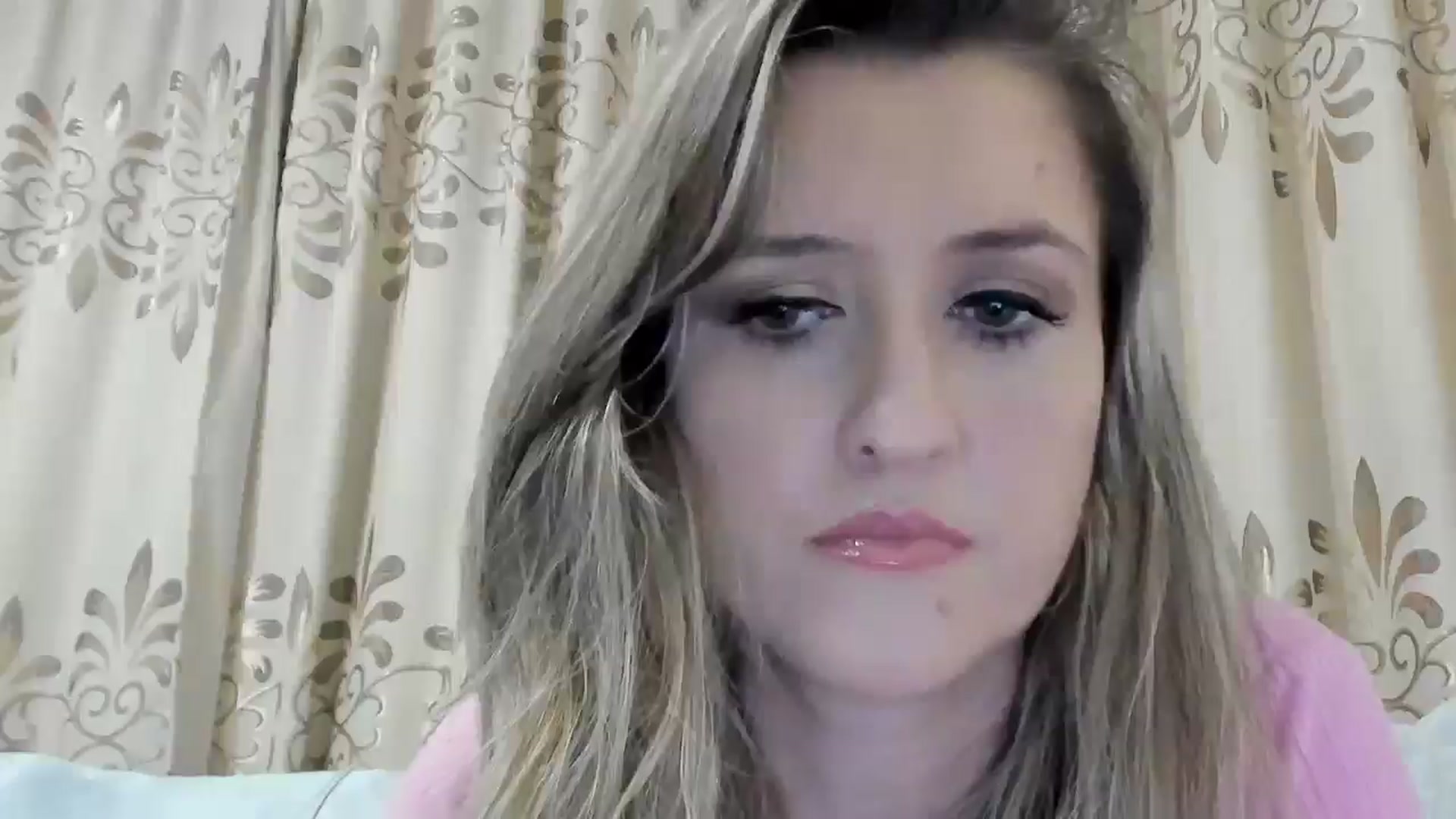 Gallery image thumbnail from BestDream's myfreecams stream on, 11/25/2025, 24:19 image 4 of 20