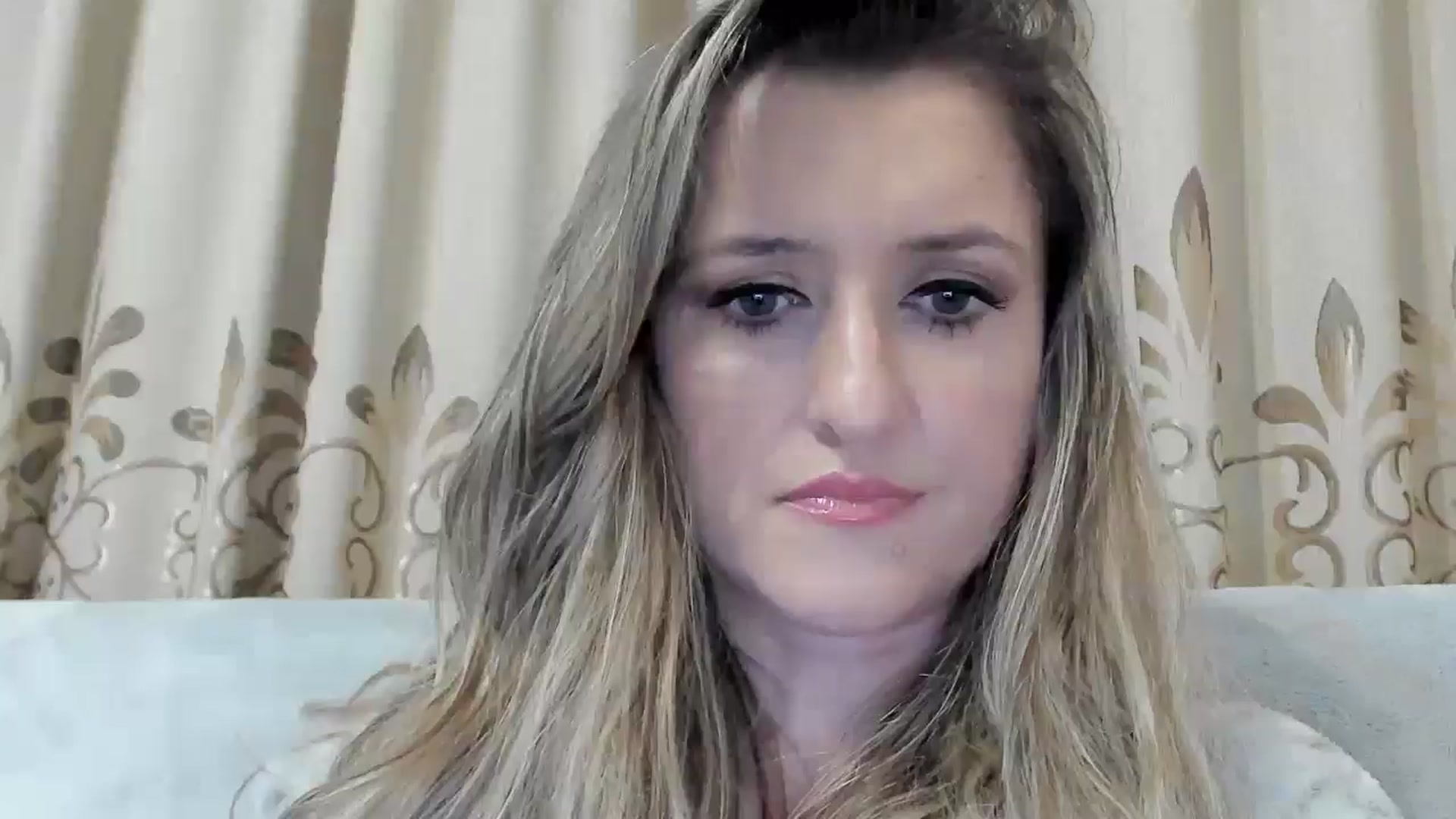Gallery image thumbnail from BestDream's myfreecams stream on, 11/25/2025, 08:25 image 15 of 20