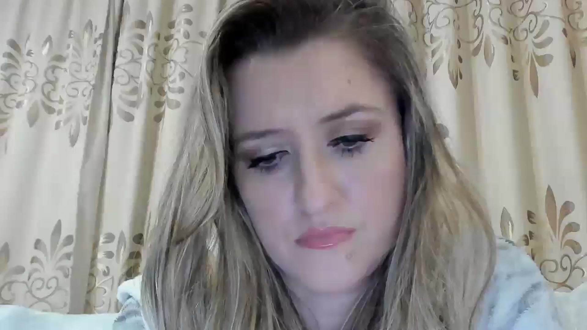 Gallery image thumbnail from BestDream's myfreecams stream on, 11/25/2025, 08:25 image 2 of 20