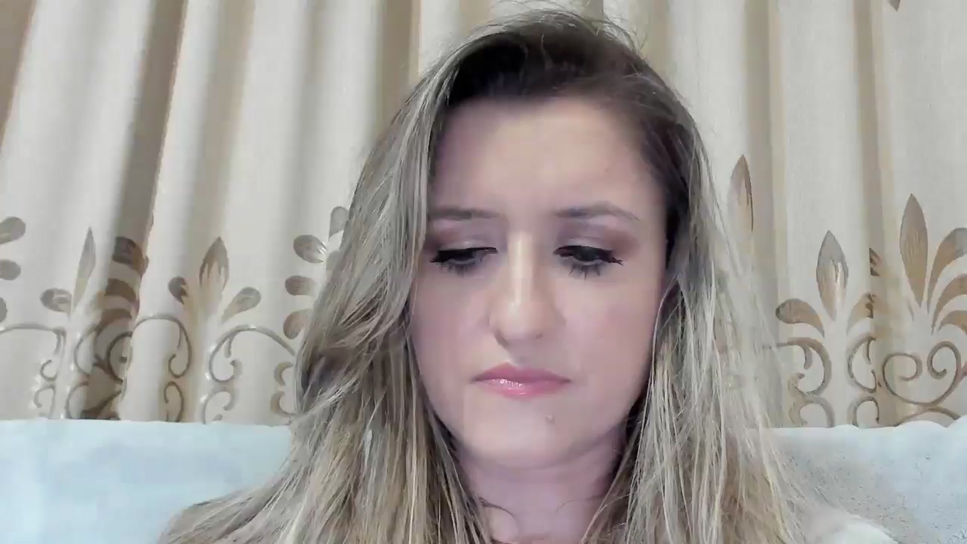 Gallery image thumbnail from BestDream's myfreecams stream on, 11/25/2025, 07:37 image 9 of 20