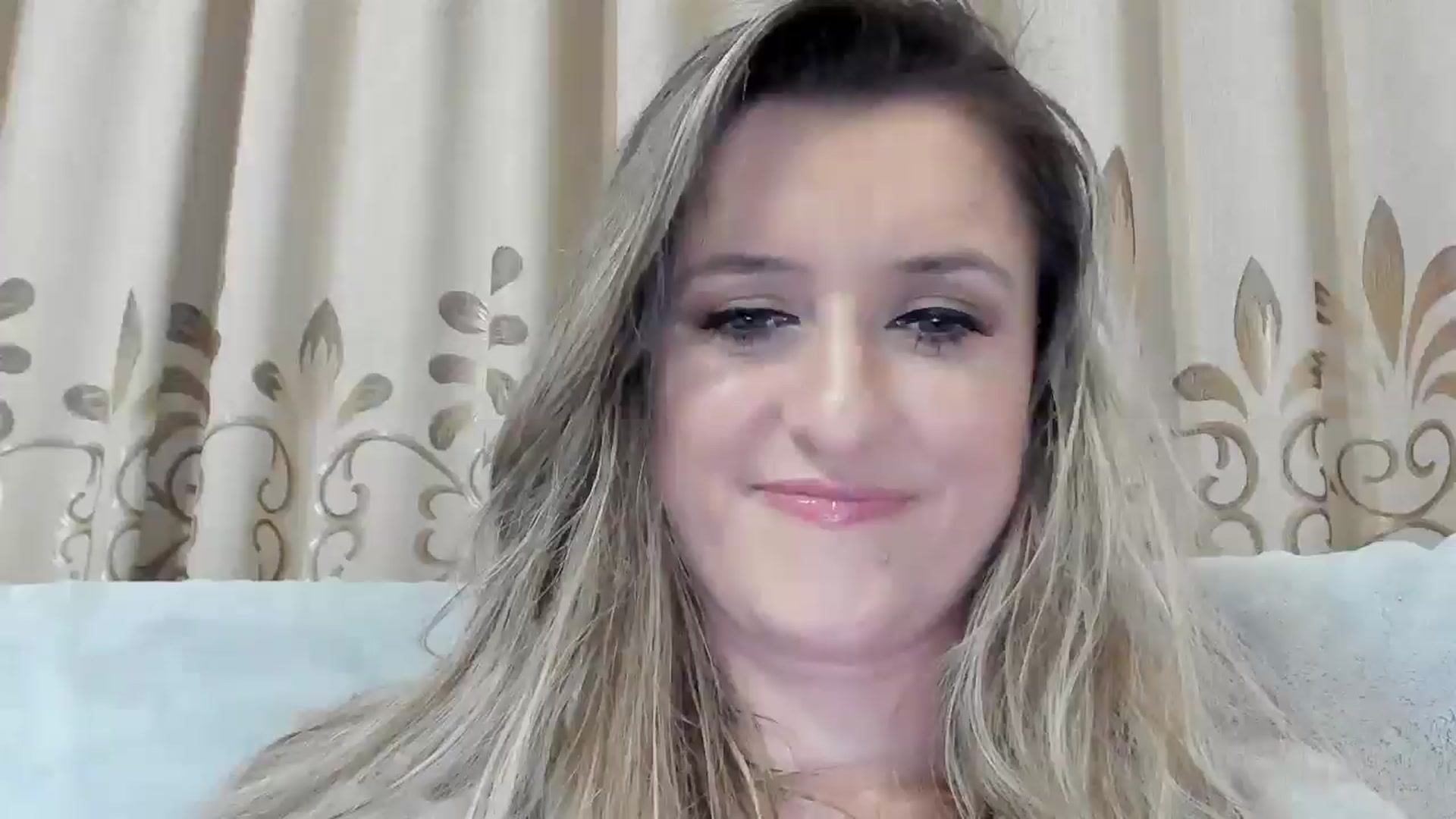 Gallery image thumbnail from BestDream's myfreecams stream on, 11/25/2025, 07:37 image 13 of 20