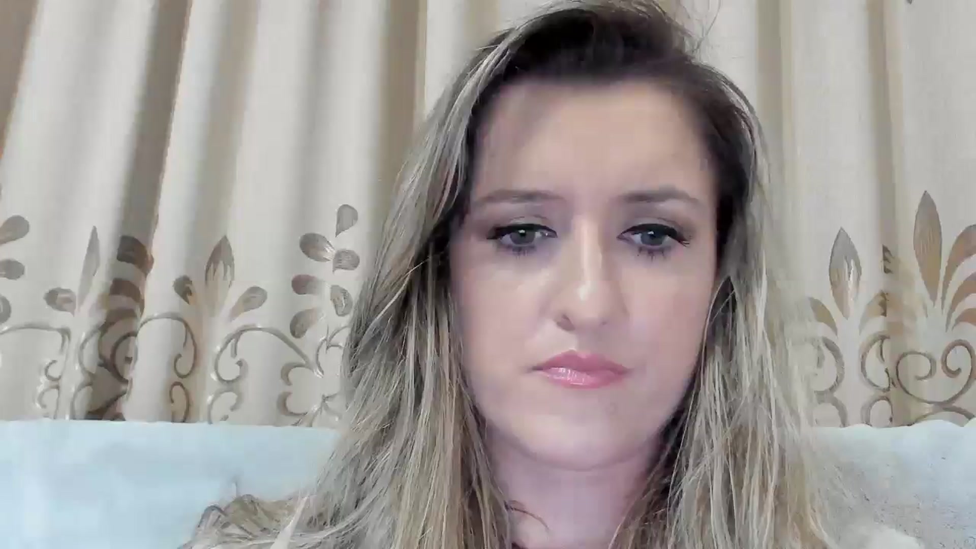 Gallery image thumbnail from BestDream's myfreecams stream on, 11/25/2025, 07:37 image 6 of 20