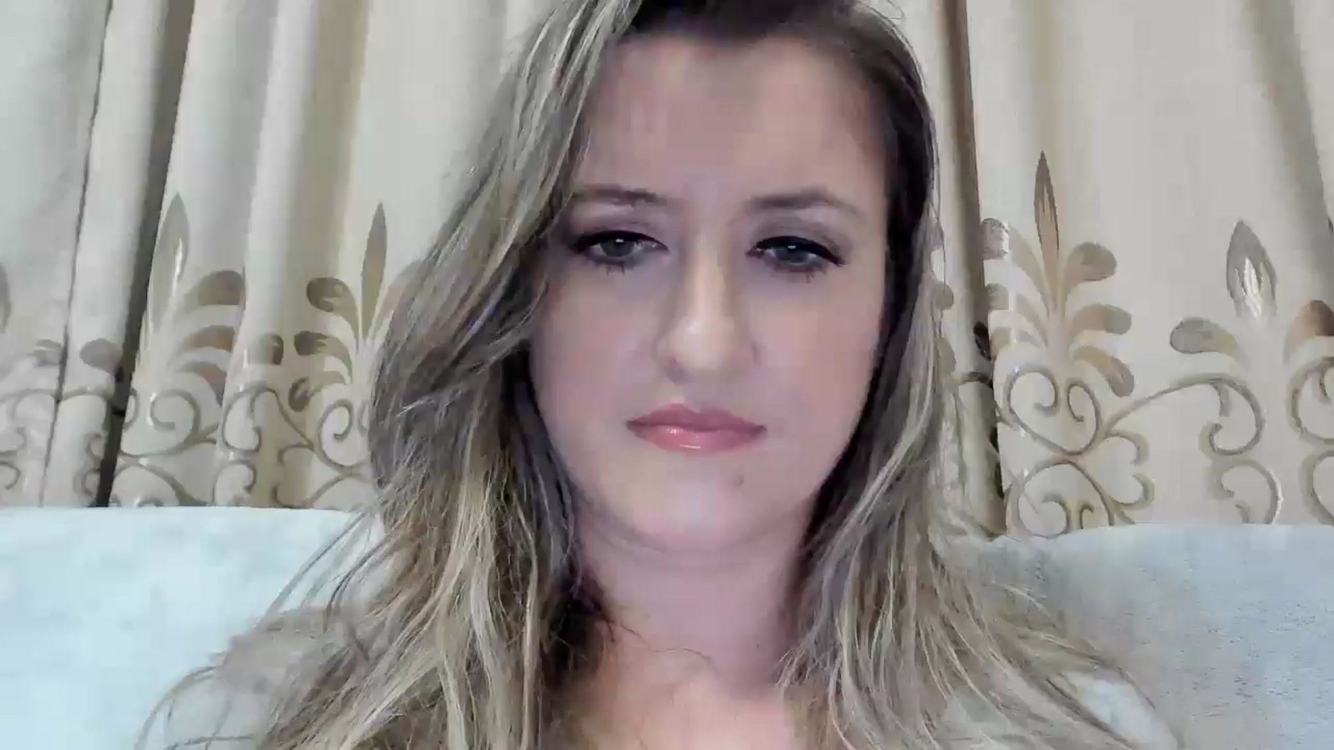 Gallery image thumbnail from BestDream's myfreecams stream on, 11/26/2025, 24:16 image 15 of 20