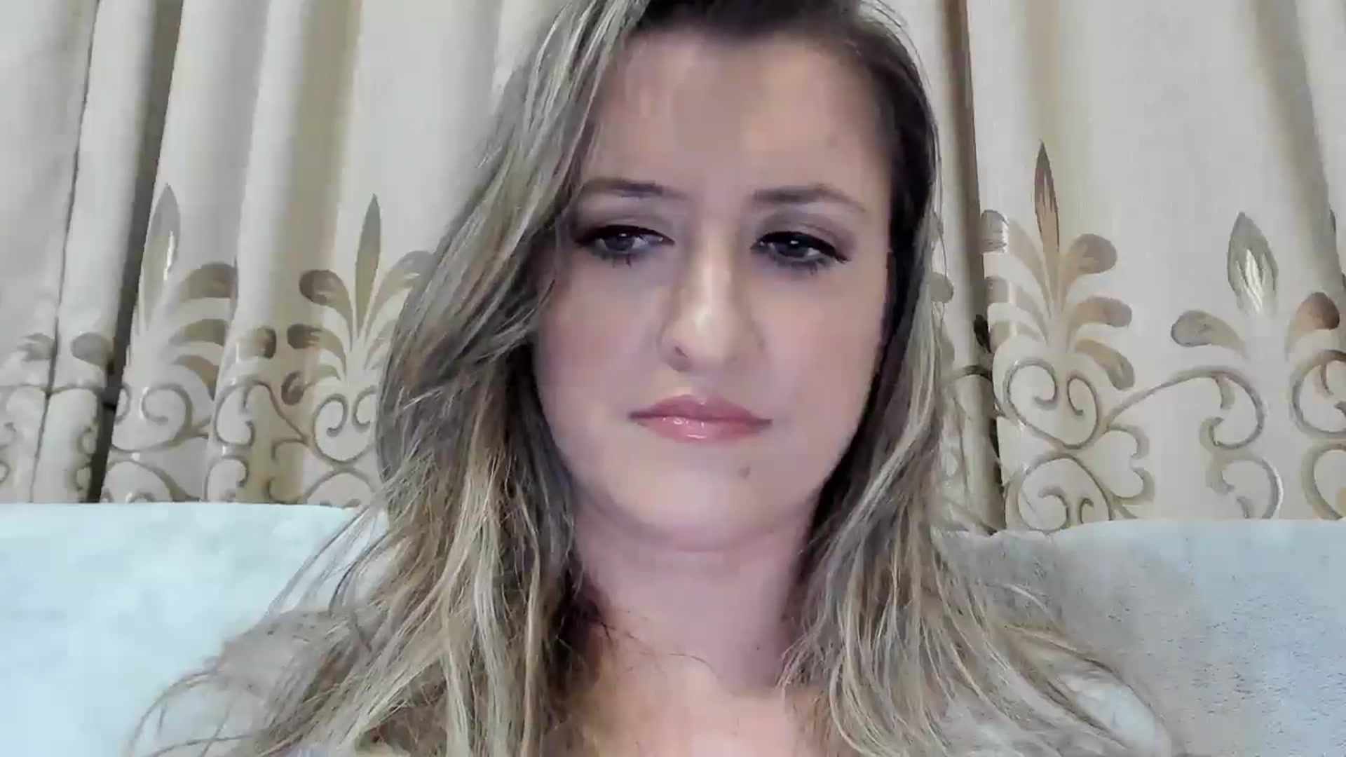 Gallery image thumbnail from BestDream's myfreecams stream on, 11/26/2025, 24:16 image 16 of 20