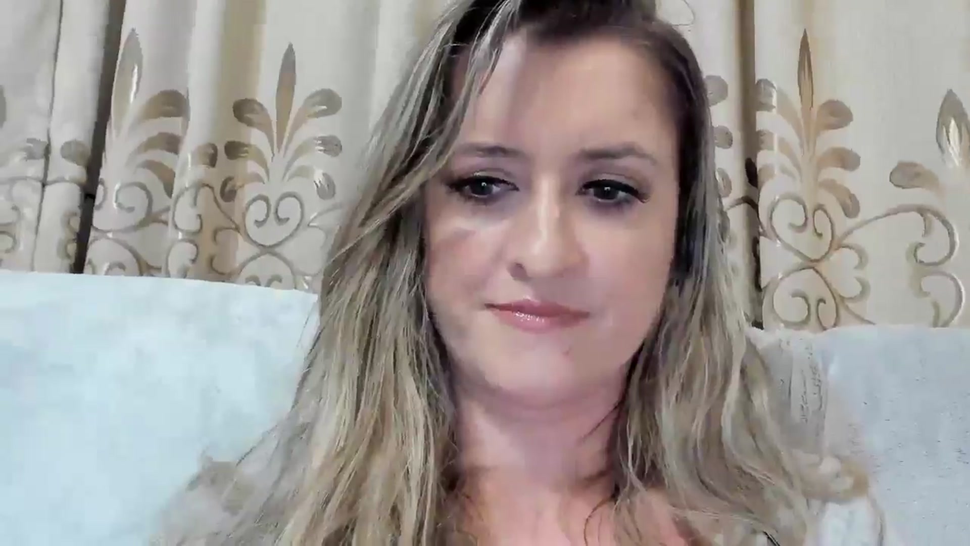 Gallery image thumbnail from BestDream's myfreecams stream on, 11/26/2025, 01:03 image 13 of 20