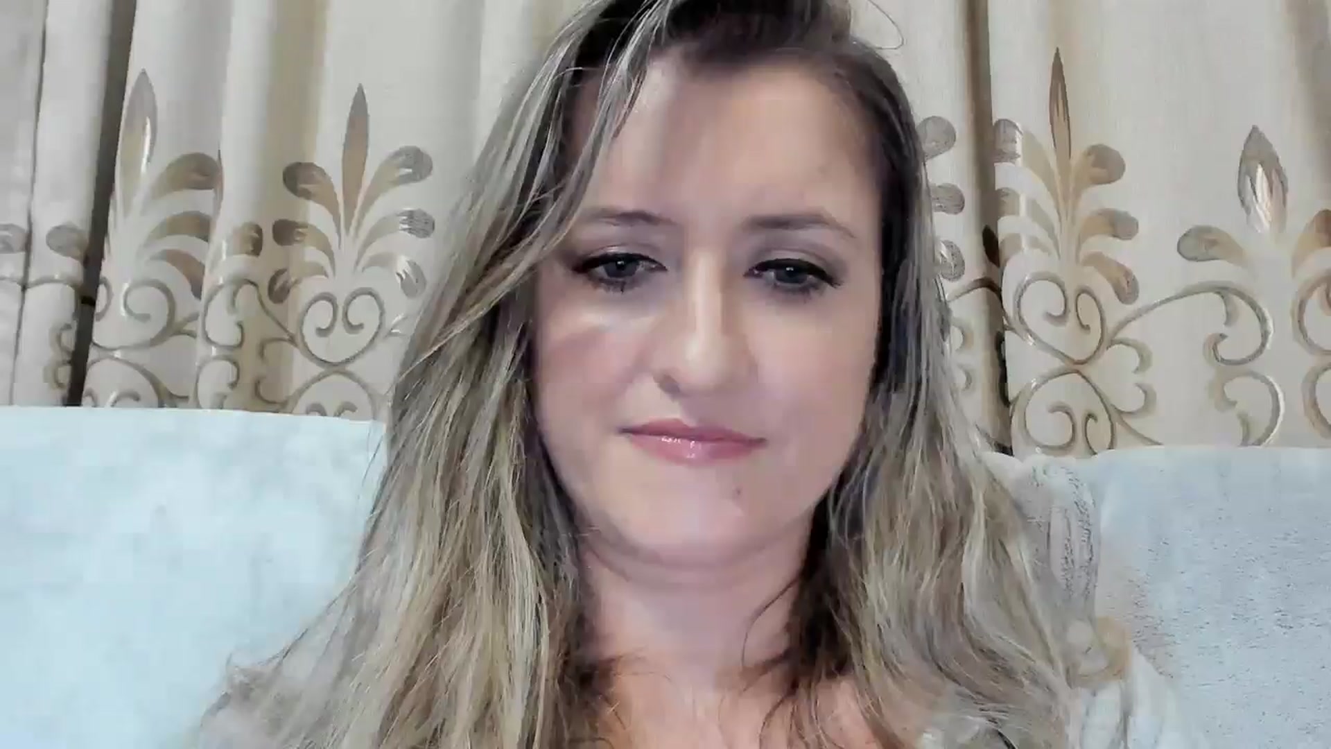 Gallery image thumbnail from BestDream's myfreecams stream on, 11/26/2025, 01:03 image 14 of 20