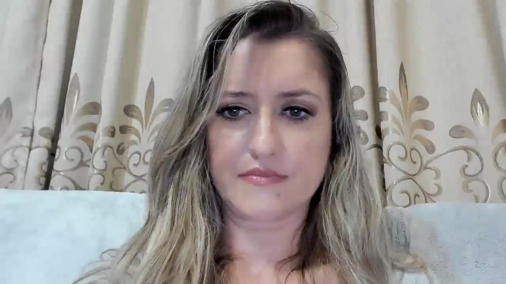 Gallery image thumbnail from BestDream's myfreecams stream on, 11/26/2025, 01:03 image 9 of 20