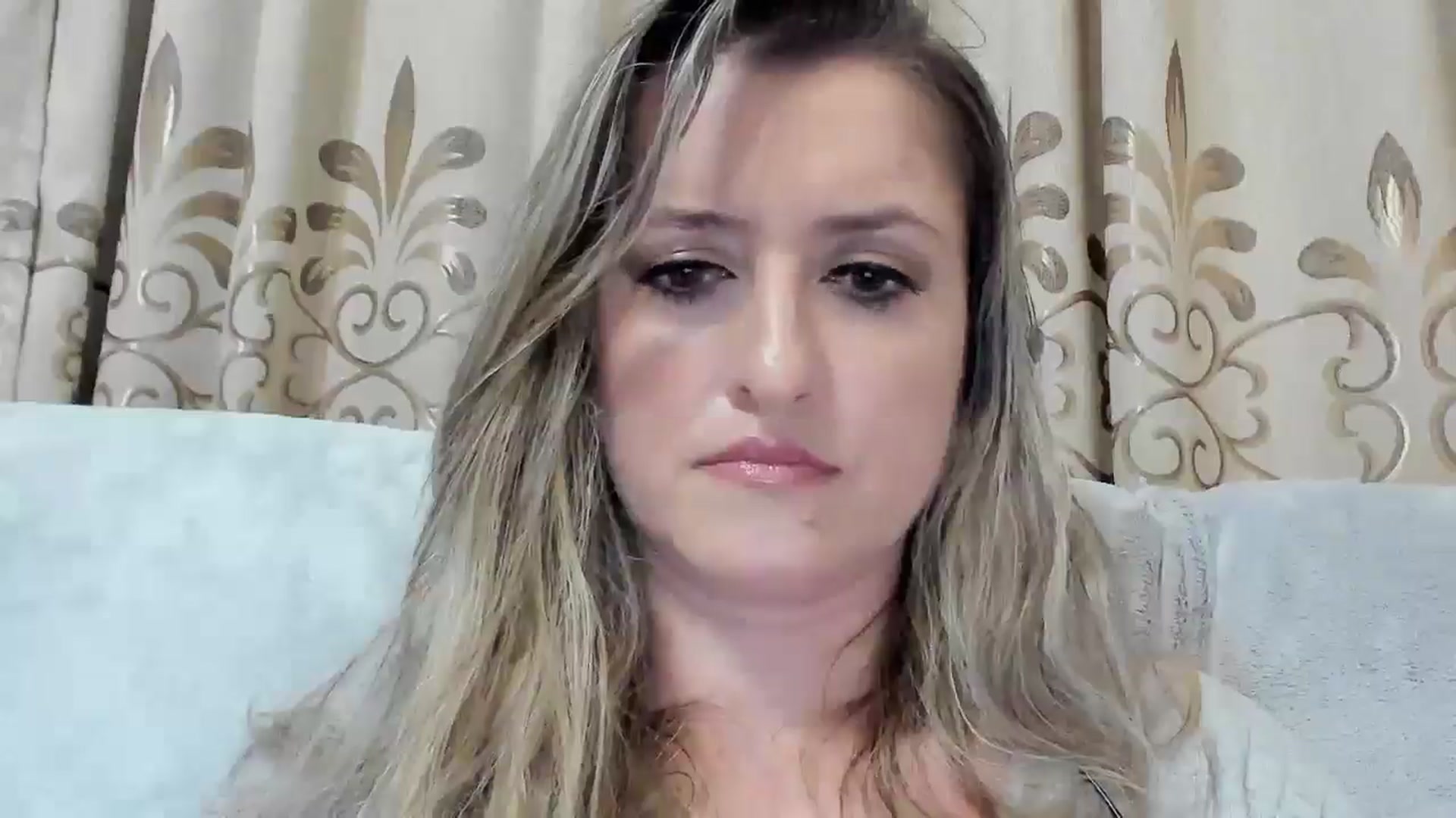 Gallery image thumbnail from BestDream's myfreecams stream on, 11/26/2025, 01:03 image 17 of 20