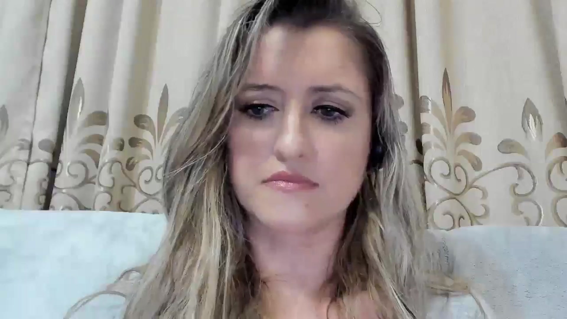 Gallery image thumbnail from BestDream's myfreecams stream on, 11/26/2025, 01:03 image 5 of 20