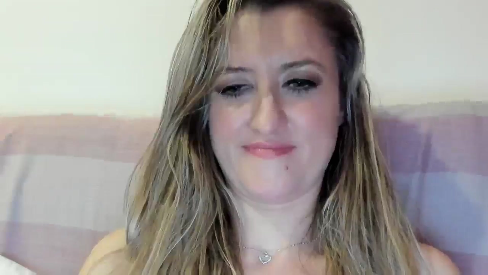 Gallery image thumbnail from BestDream's myfreecams stream on, 11/29/2025, 03:18 image 2 of 20
