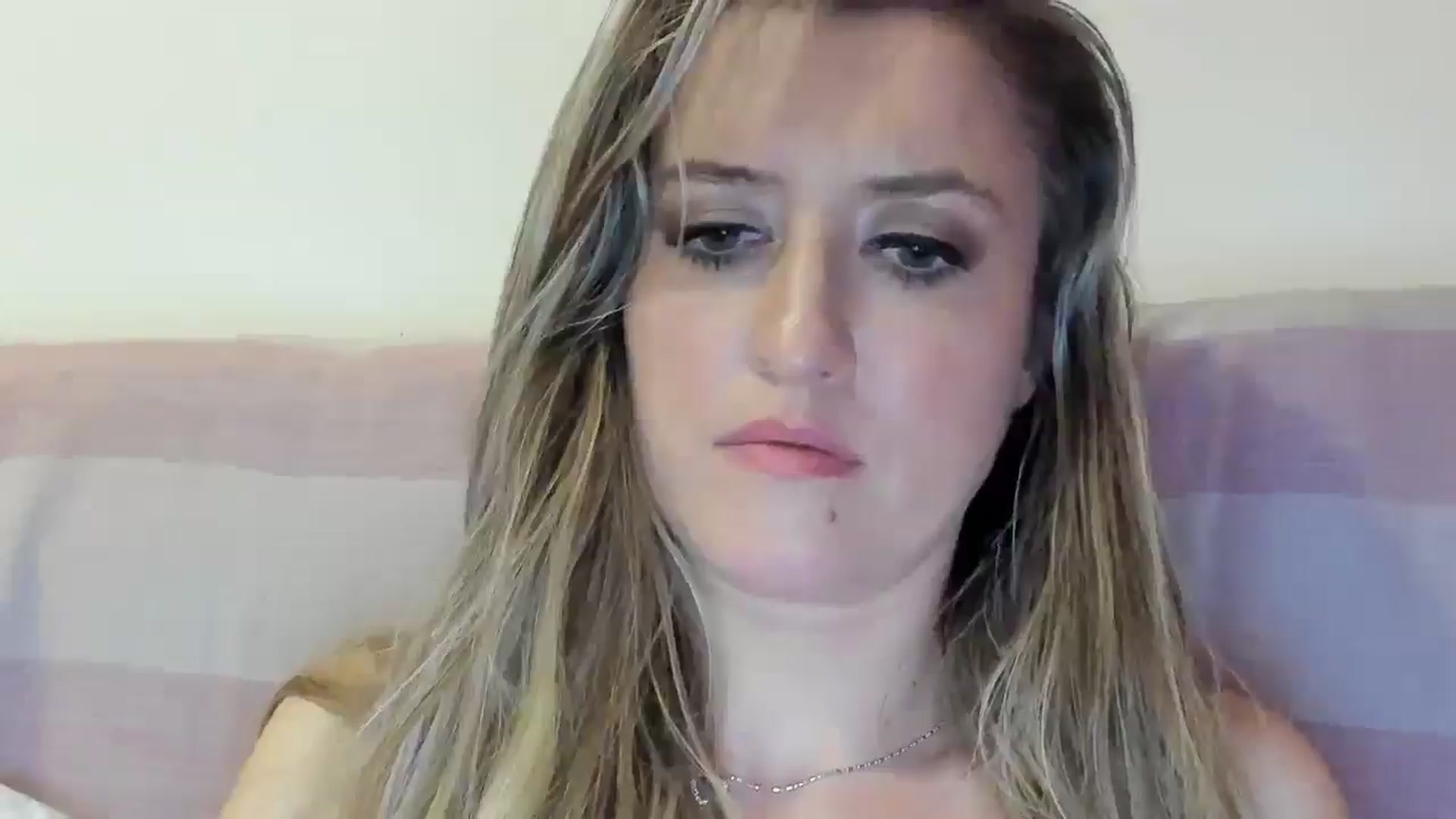Gallery image thumbnail from BestDream's myfreecams stream on, 11/29/2025, 03:18 image 5 of 20