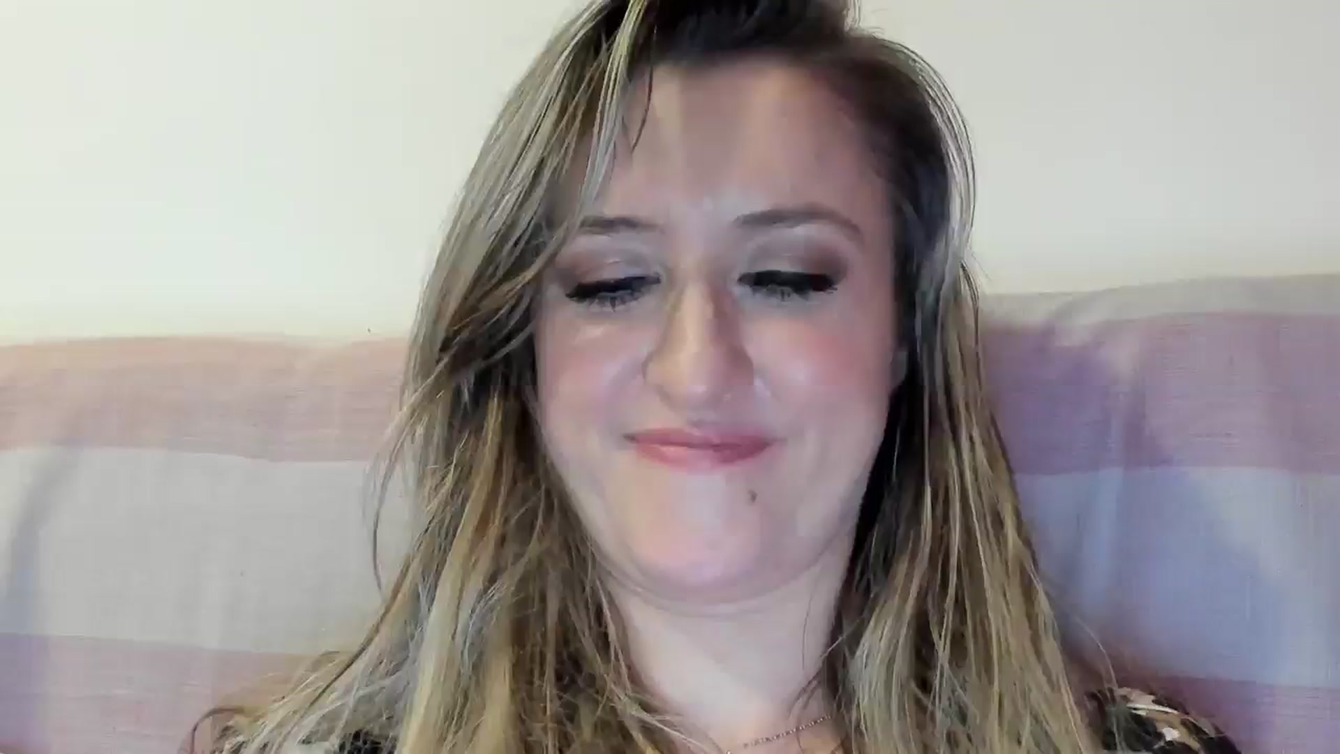 Gallery image thumbnail from BestDream's myfreecams stream on, 11/29/2025, 03:18 image 11 of 20