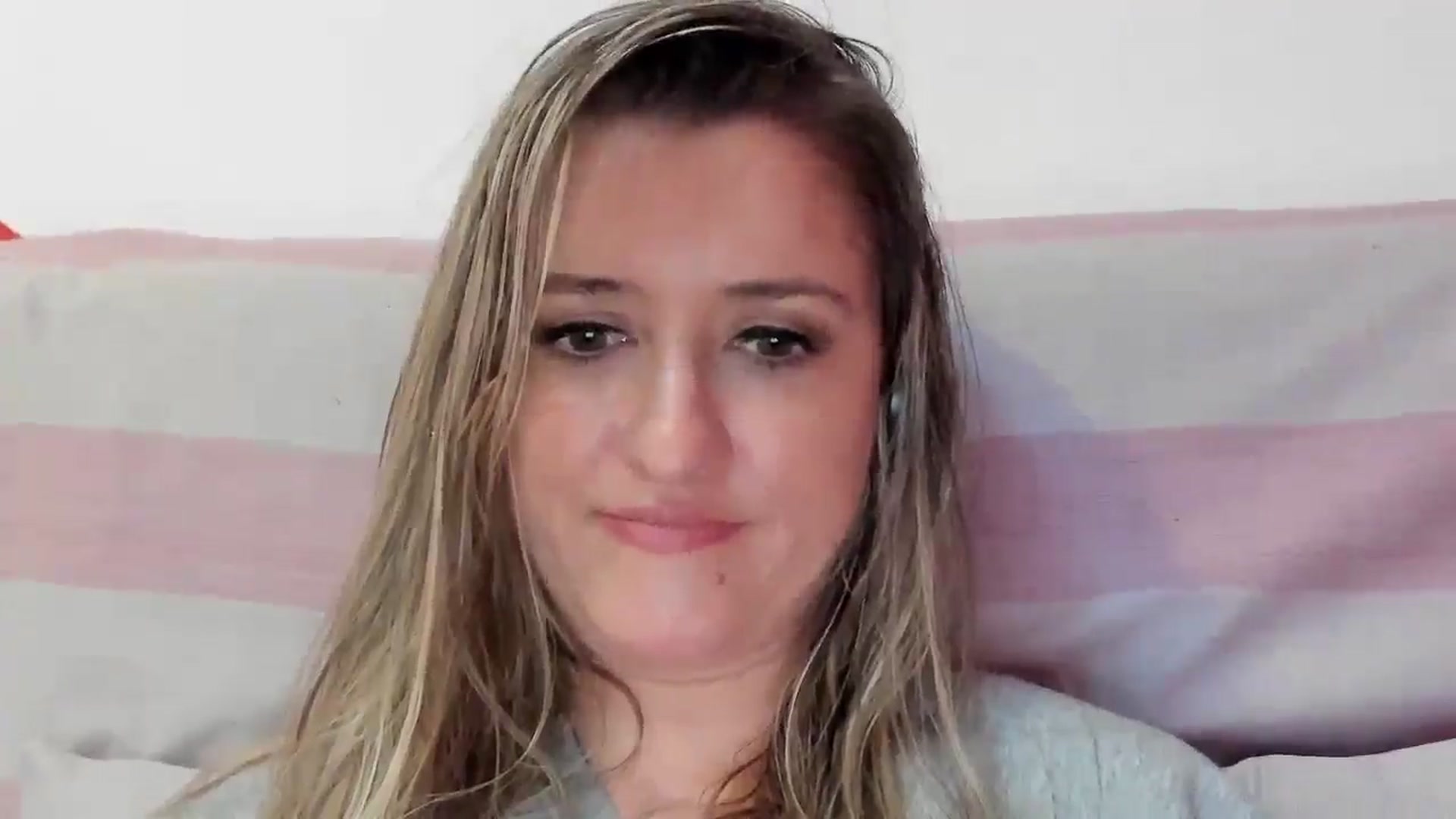 Gallery image thumbnail from BestDream's myfreecams stream on, 12/08/2025, 04:04 image 11 of 20