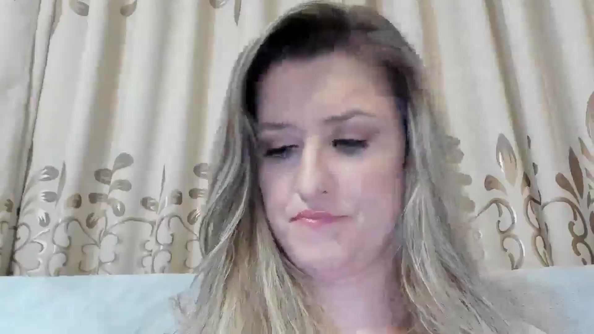 Gallery image thumbnail from BestDream's myfreecams stream on, 12/14/2025, 23:12 image 11 of 20