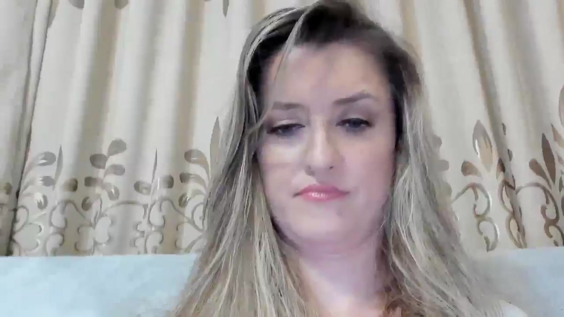 Gallery image thumbnail from BestDream's myfreecams stream on, 12/14/2025, 23:12 image 10 of 20