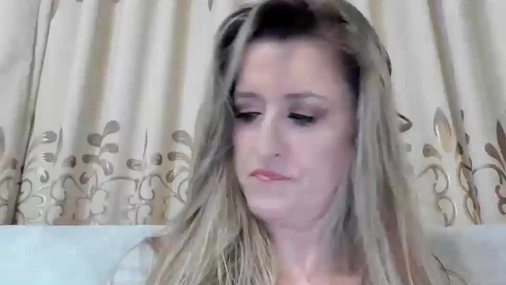 Gallery image thumbnail from BestDream's myfreecams stream on, 12/14/2025, 23:12 image 1 of 20