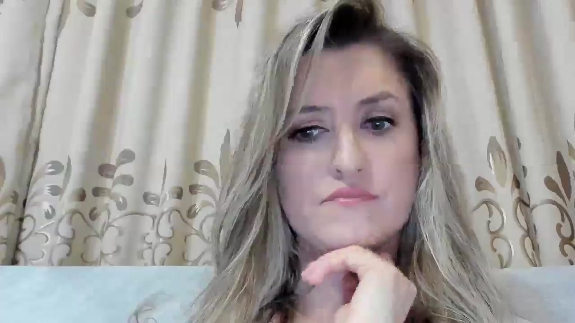 Gallery image thumbnail from BestDream's myfreecams stream on, 12/14/2025, 23:12 image 12 of 20