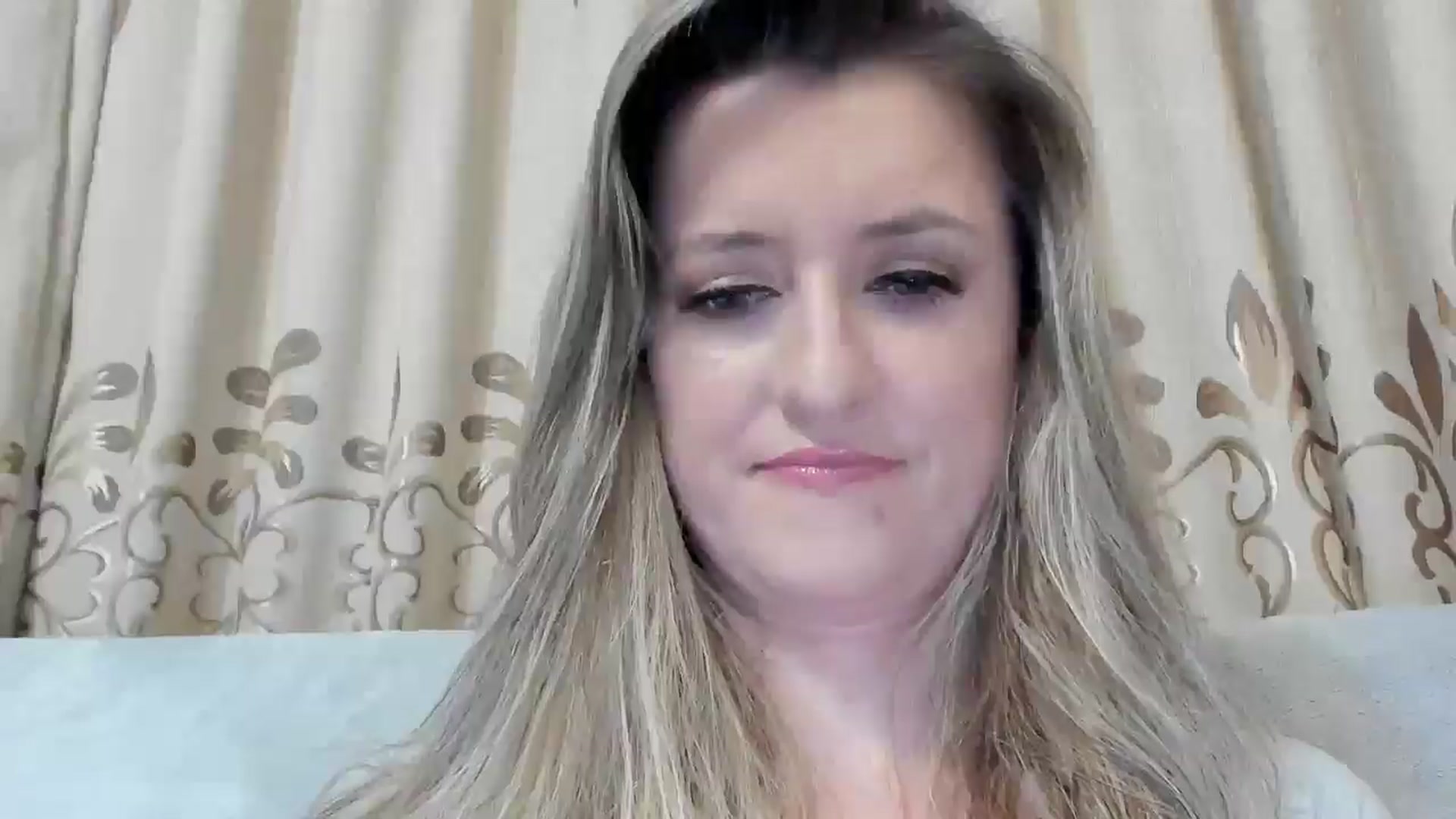 Gallery image thumbnail from BestDream's myfreecams stream on, 12/14/2025, 23:12 image 8 of 20