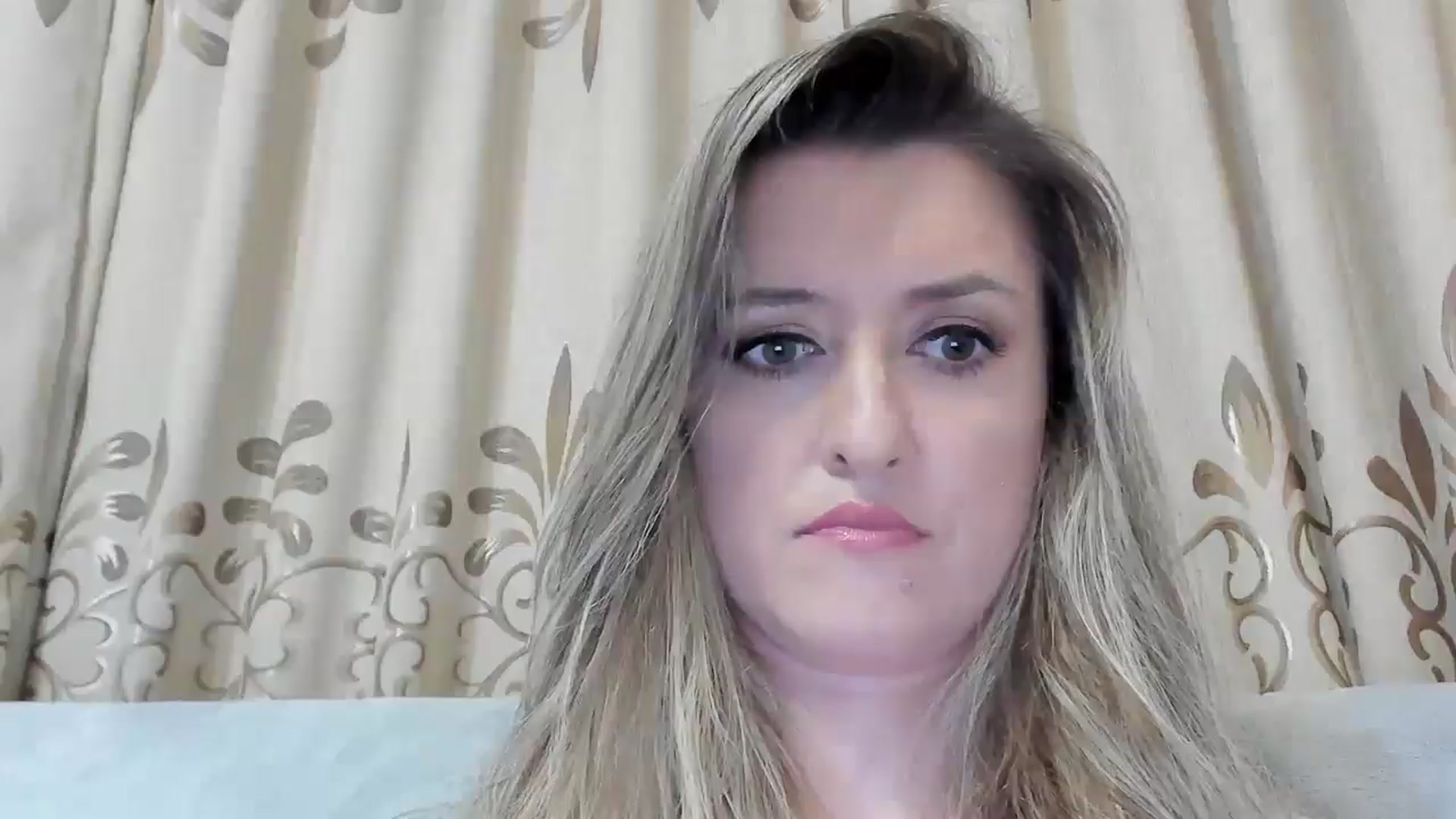 Gallery image thumbnail from BestDream's myfreecams stream on, 12/14/2025, 23:12 image 5 of 20