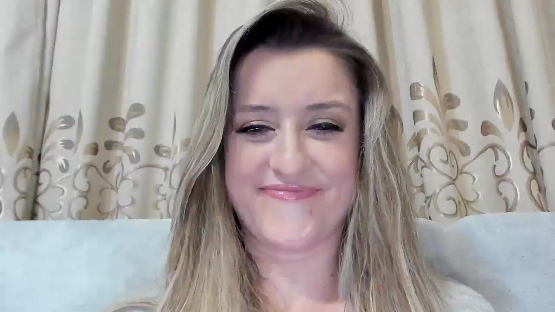 Gallery image thumbnail from BestDream's myfreecams stream on, 12/15/2025, 01:58 image 15 of 20