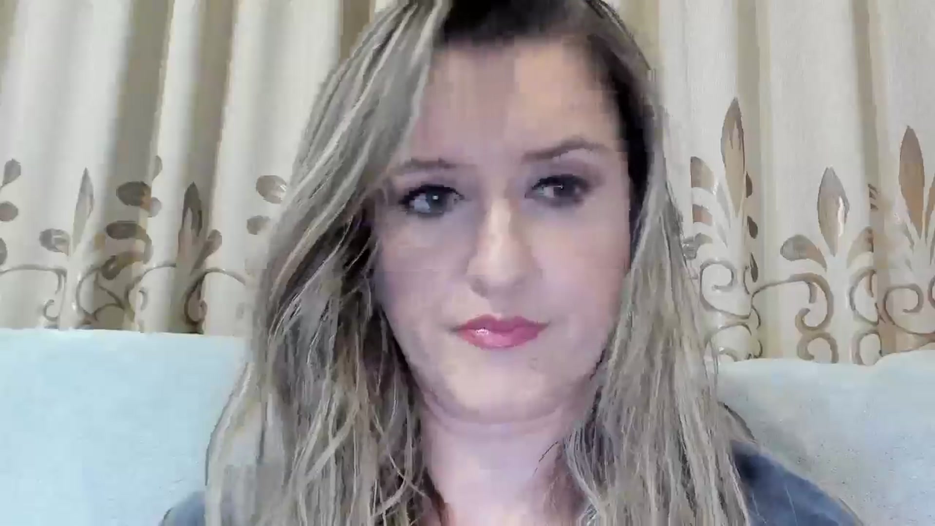 Gallery image thumbnail from BestDream's myfreecams stream on, 12/18/2025, 21:57 image 6 of 20