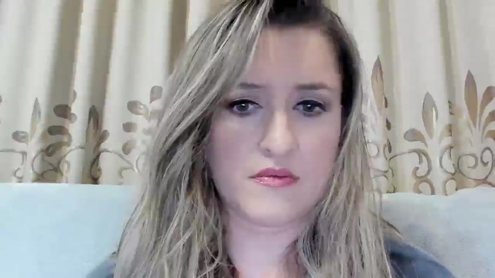 Gallery image thumbnail from BestDream's myfreecams stream on, 12/18/2025, 21:57 image 13 of 20