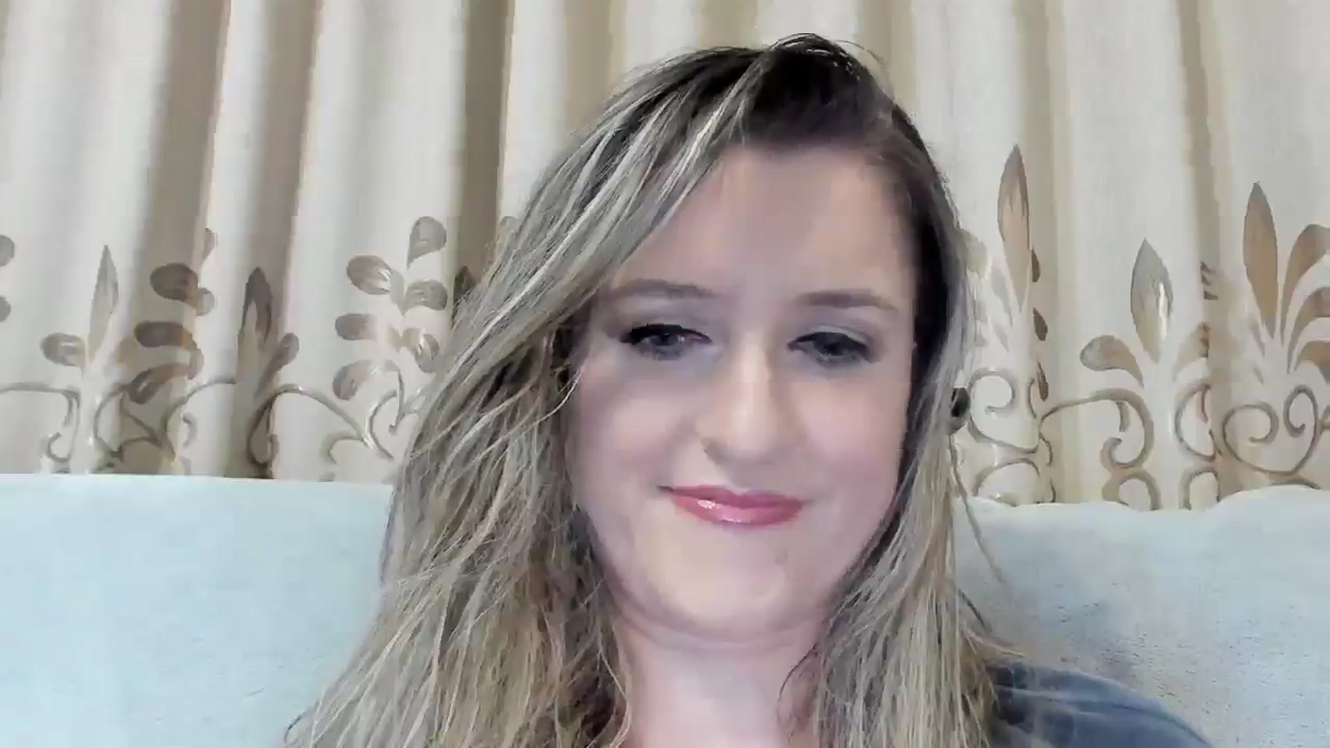 Gallery image thumbnail from BestDream's myfreecams stream on, 12/18/2025, 23:27 image 18 of 20