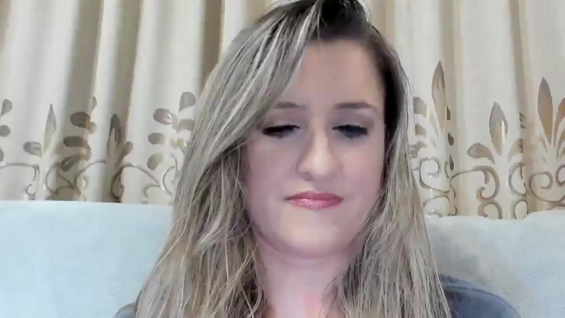Gallery image thumbnail from BestDream's myfreecams stream on, 12/18/2025, 23:27 image 9 of 20