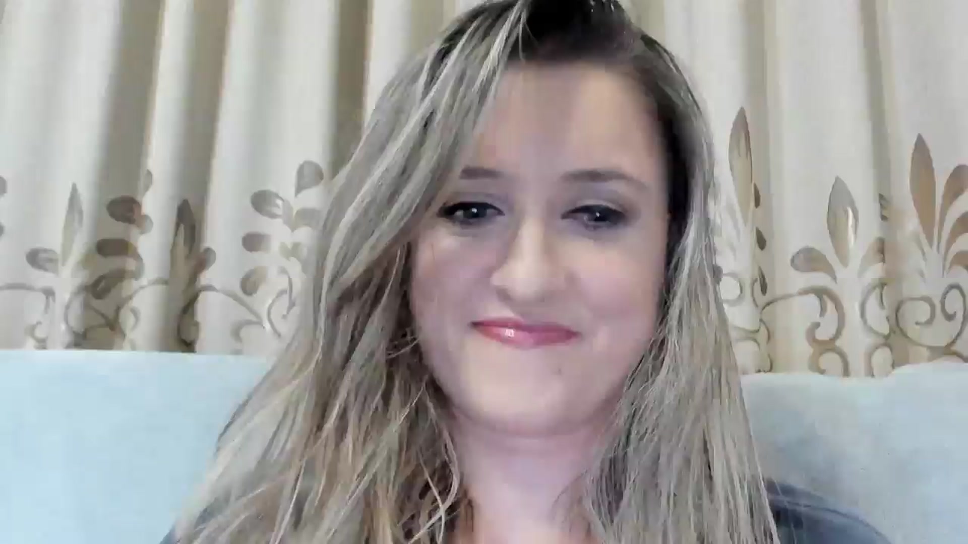 Gallery image thumbnail from BestDream's myfreecams stream on, 12/18/2025, 23:27 image 6 of 20