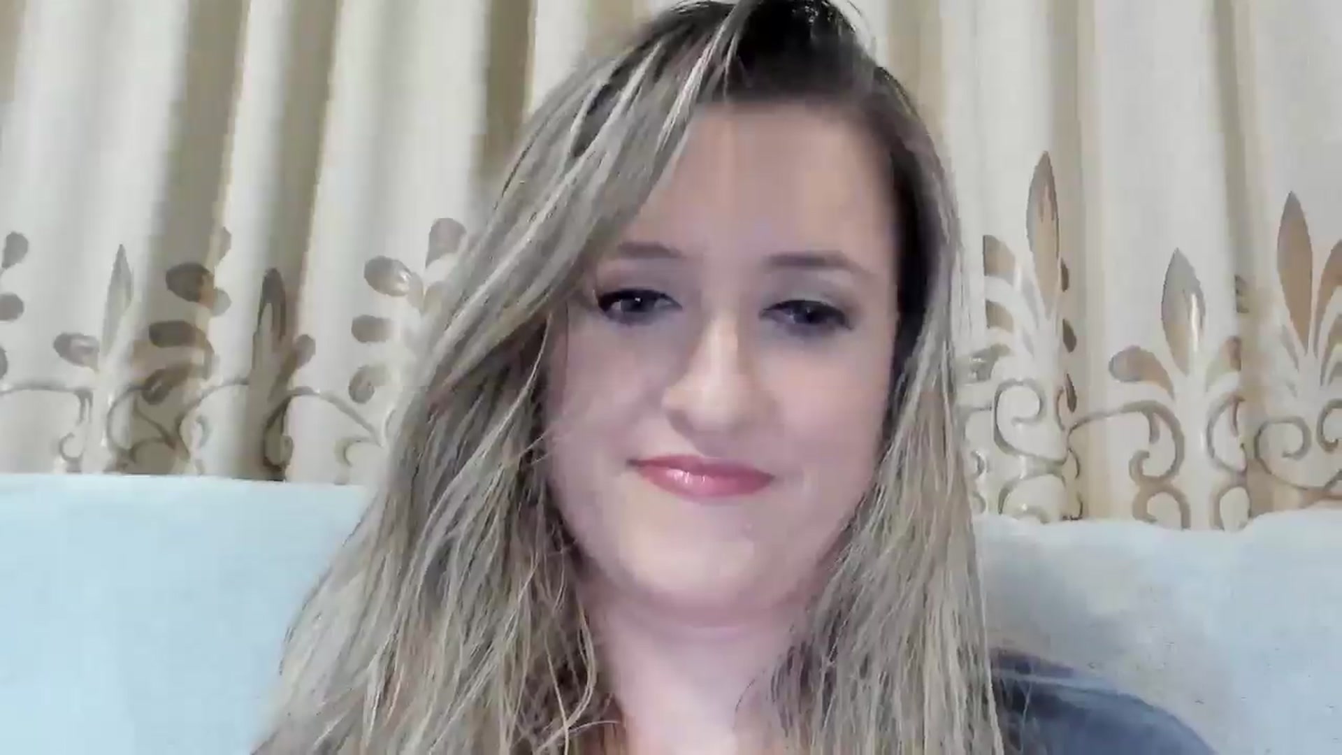 Gallery image thumbnail from BestDream's myfreecams stream on, 12/18/2025, 23:27 image 5 of 20