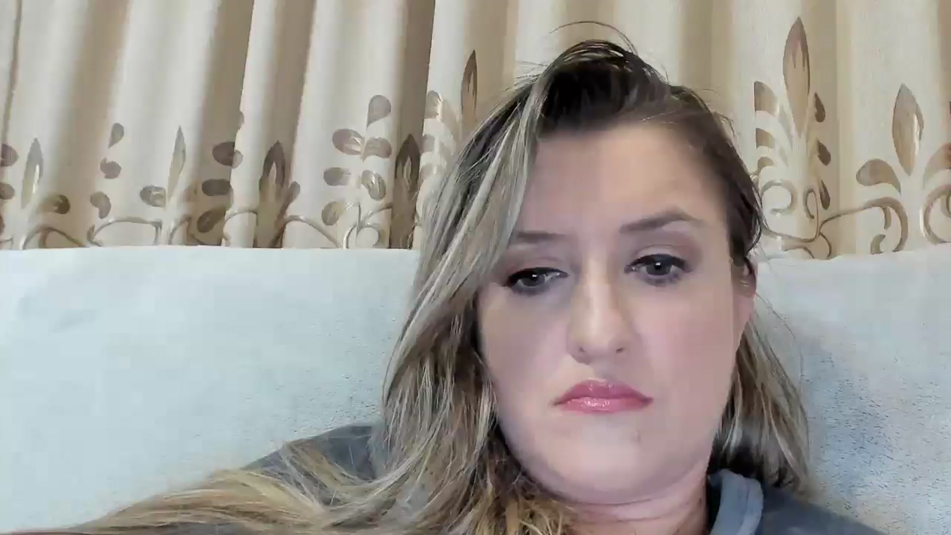 Gallery image thumbnail from BestDream's myfreecams stream on, 12/19/2025, 24:52 image 18 of 20