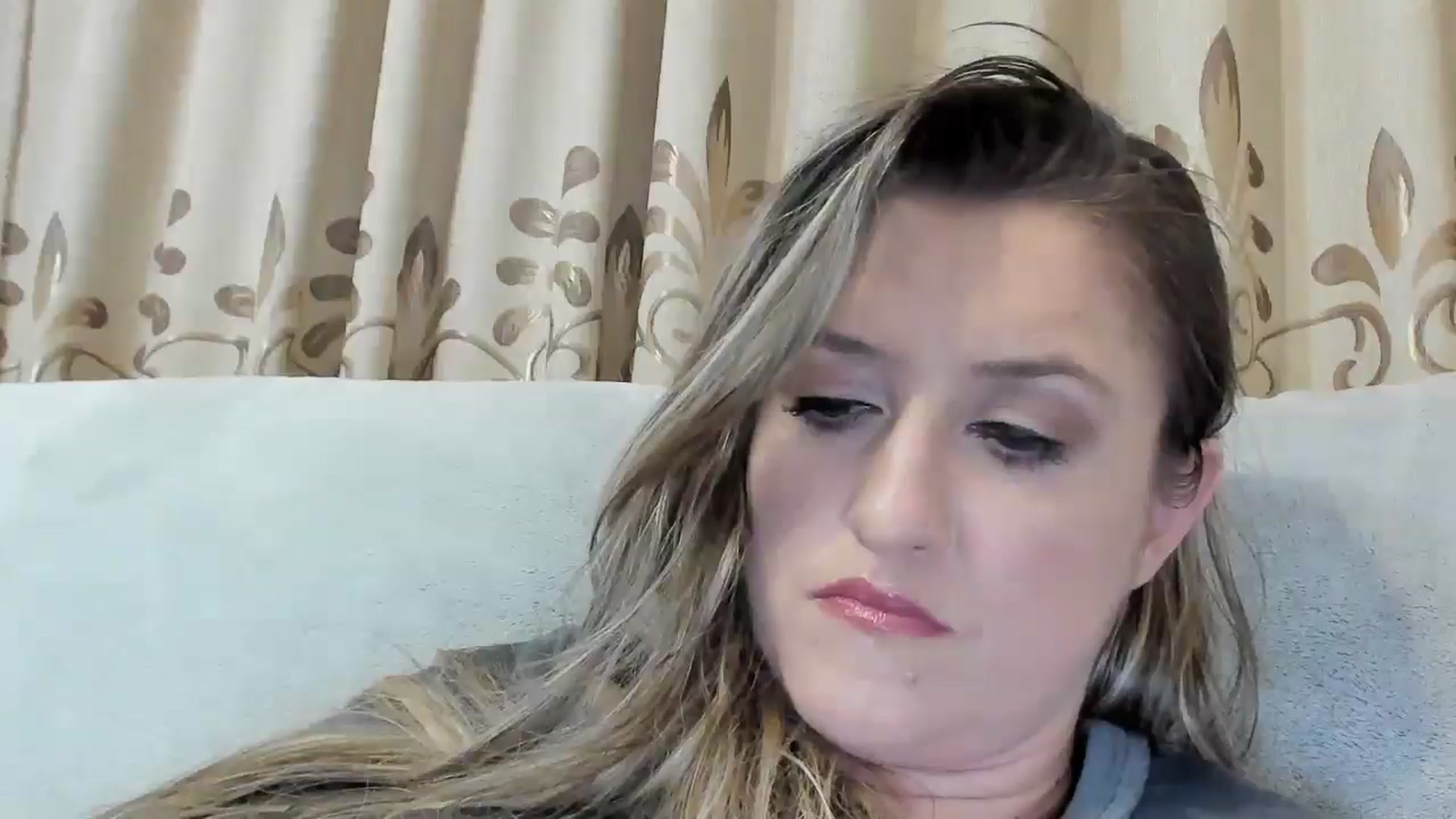 Gallery image thumbnail from BestDream's myfreecams stream on, 12/19/2025, 24:52 image 16 of 20