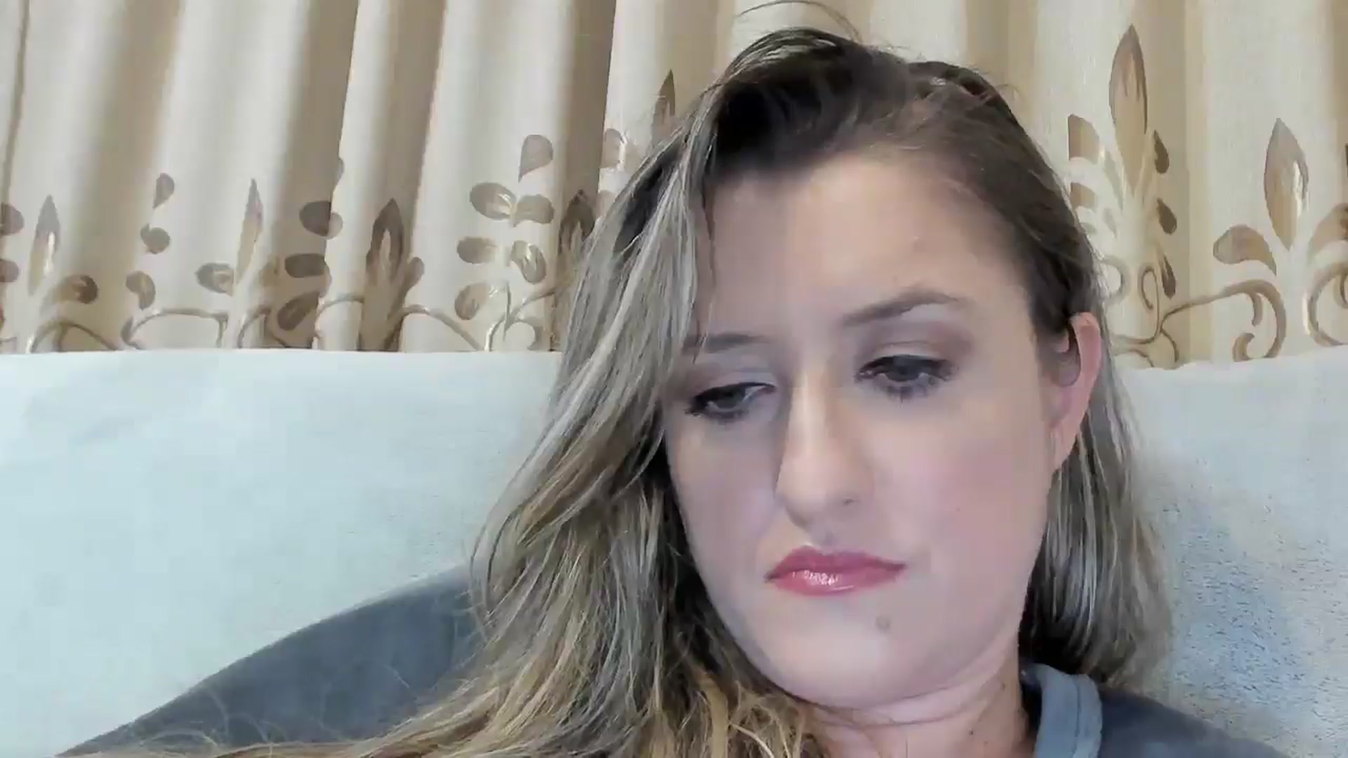 Gallery image thumbnail from BestDream's myfreecams stream on, 12/19/2025, 24:52 image 4 of 20