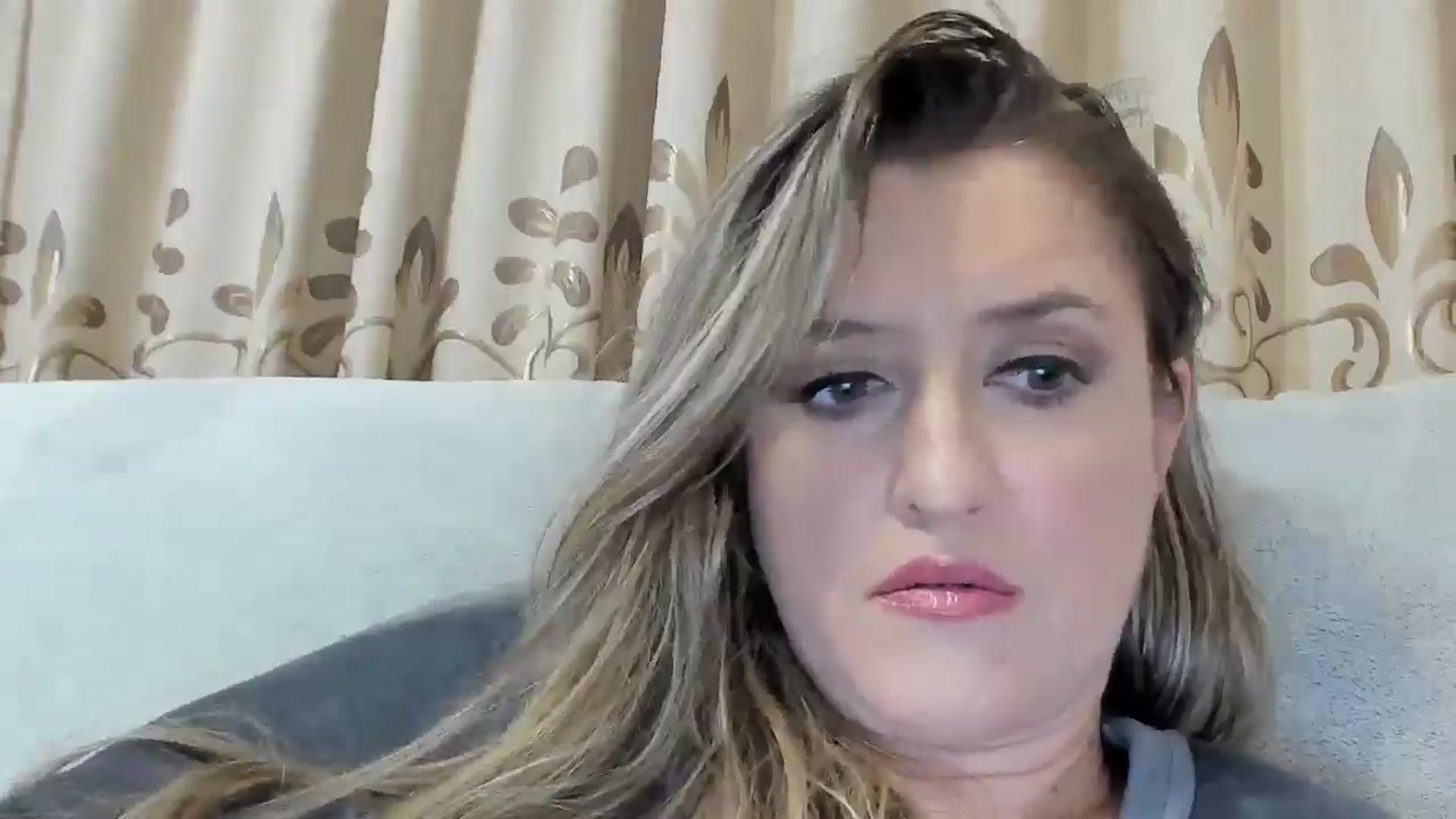 Gallery image thumbnail from BestDream's myfreecams stream on, 12/19/2025, 24:52 image 3 of 20