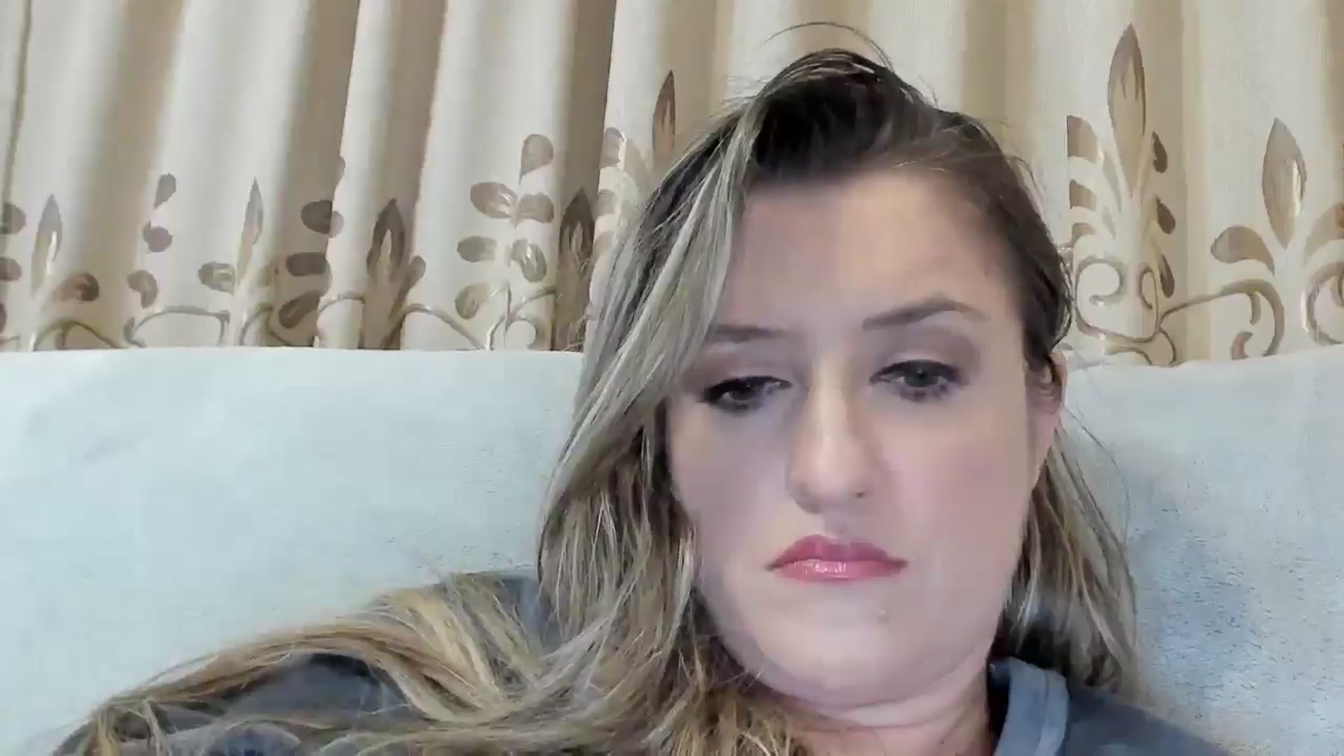 Gallery image thumbnail from BestDream's myfreecams stream on, 12/19/2025, 24:52 image 15 of 20