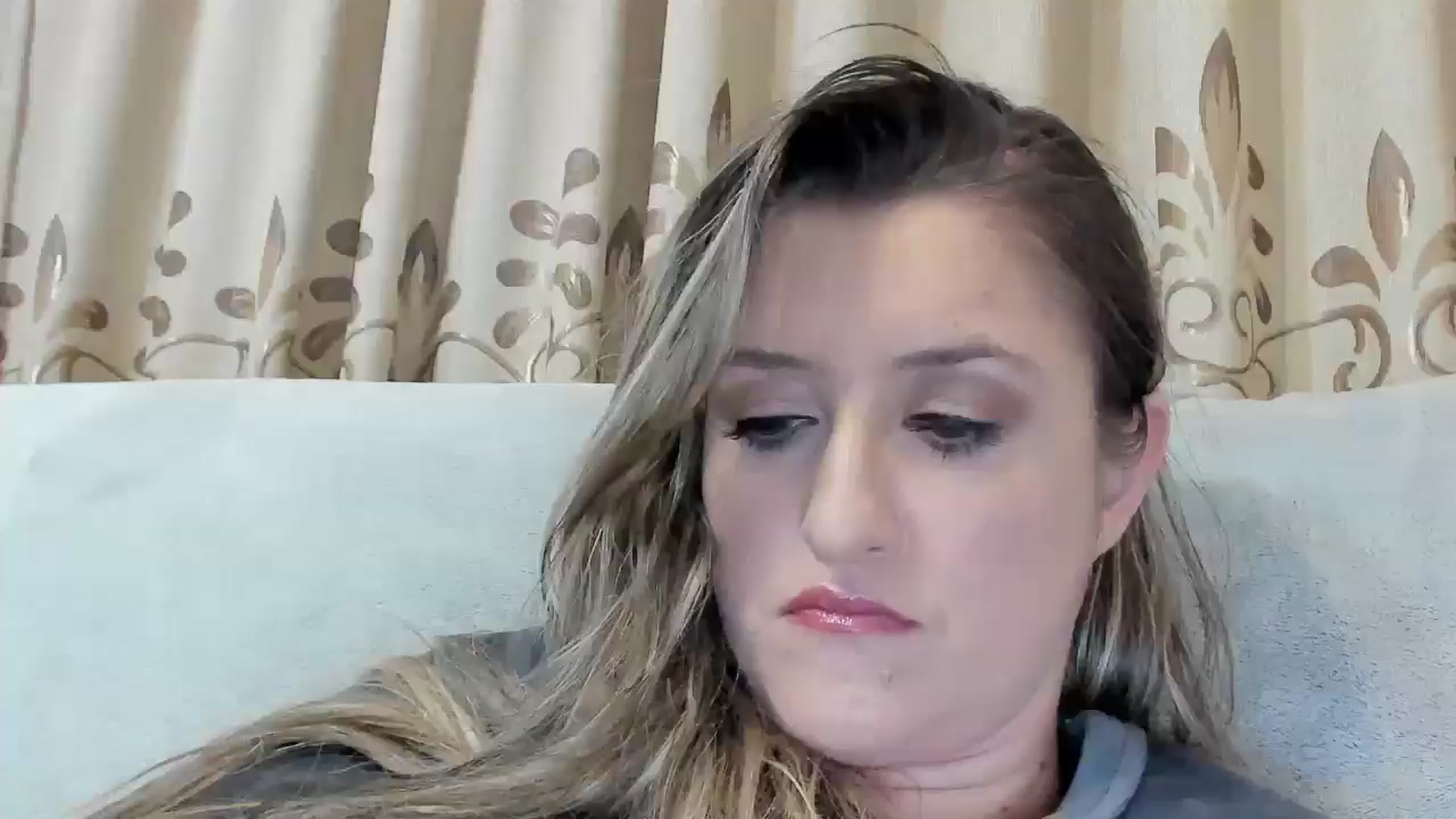 Gallery image thumbnail from BestDream's myfreecams stream on, 12/19/2025, 24:52 image 14 of 20