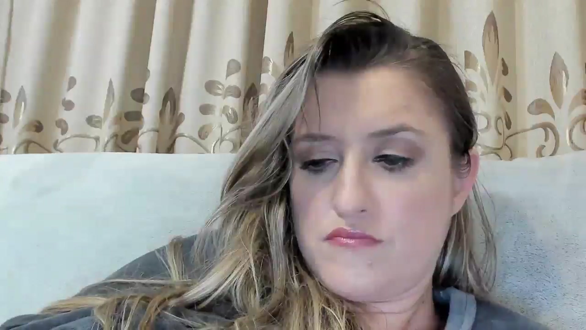 Gallery image thumbnail from BestDream's myfreecams stream on, 12/19/2025, 24:52 image 10 of 20