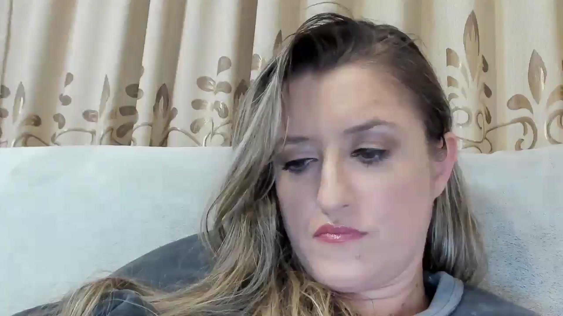 Gallery image thumbnail from BestDream's myfreecams stream on, 12/19/2025, 24:52 image 6 of 20