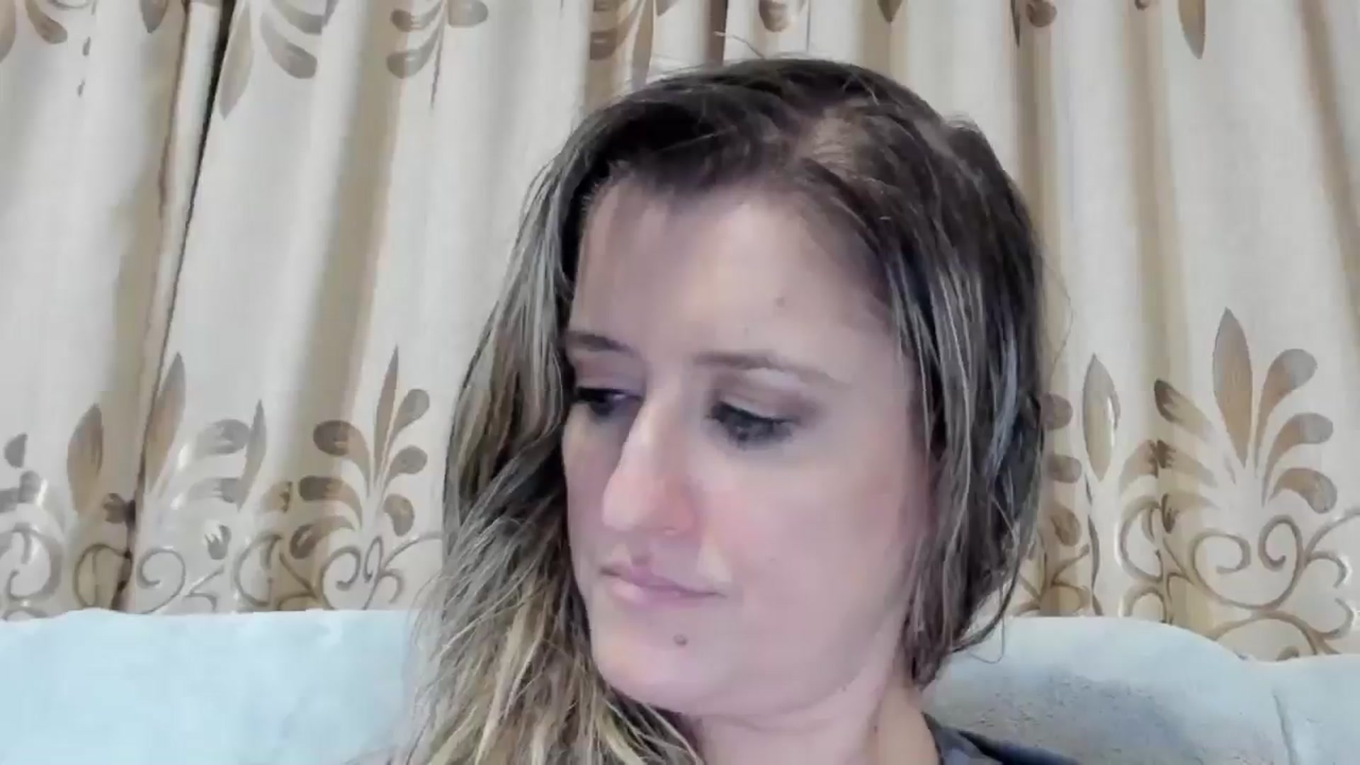 Gallery image thumbnail from BestDream's myfreecams stream on, 12/19/2025, 22:53 image 4 of 20